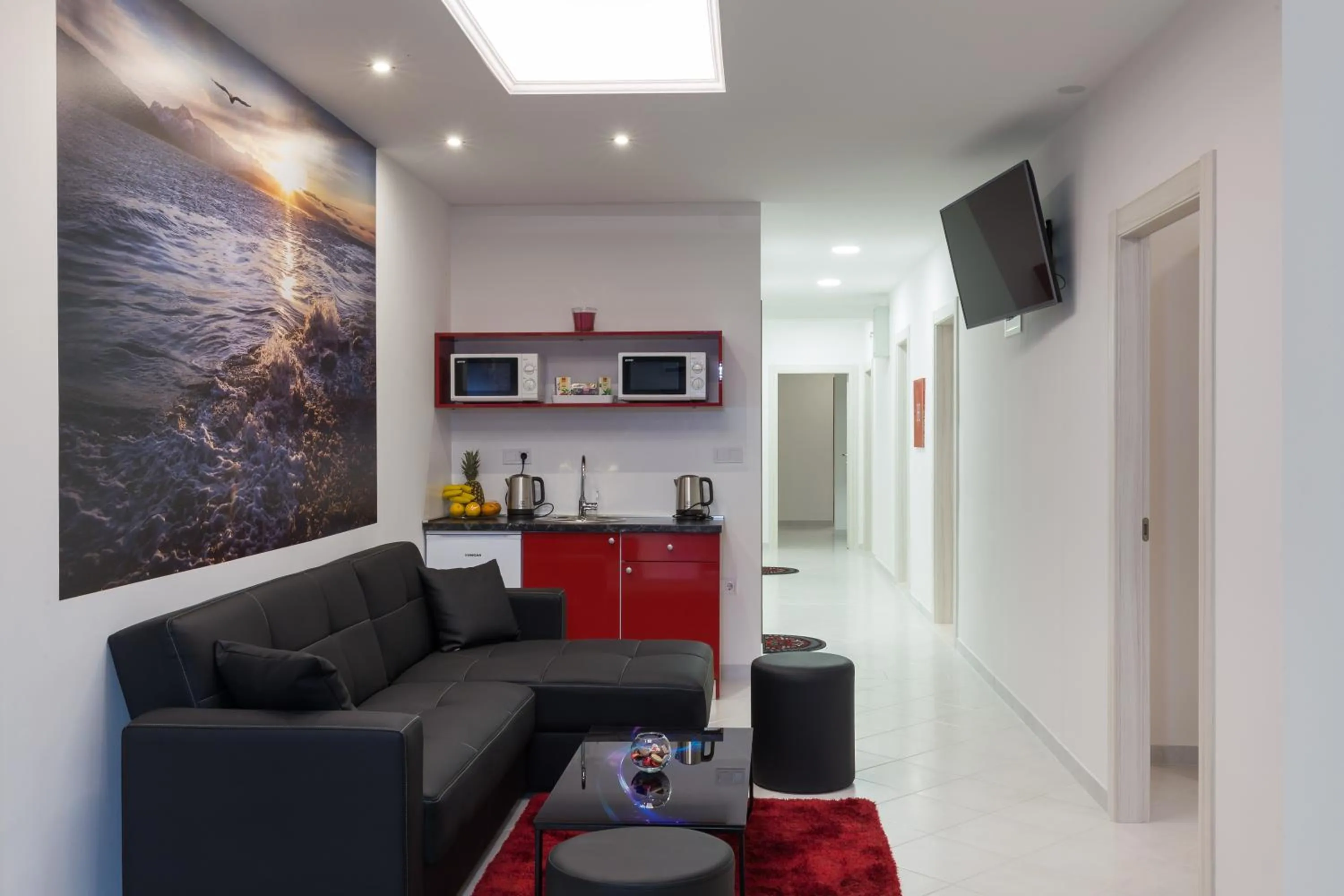 Communal lounge/ TV room in Hostel Free Bird