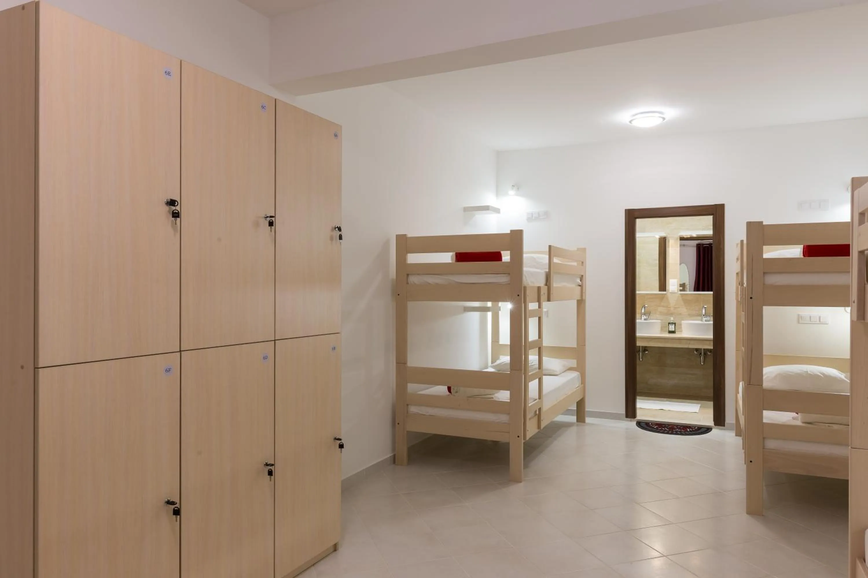 bunk bed, Bed in Hostel Free Bird