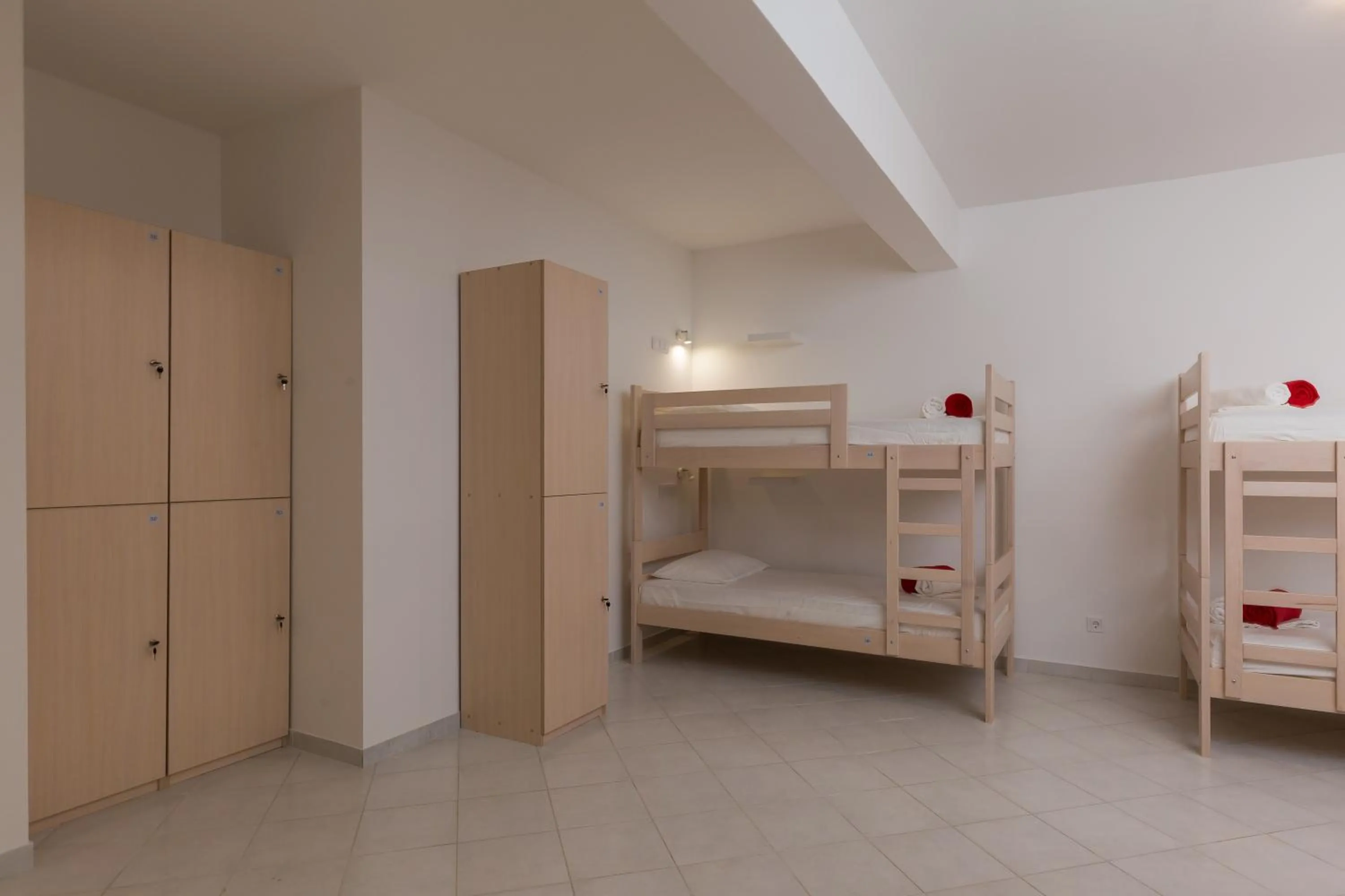 bunk bed, Bed in Hostel Free Bird