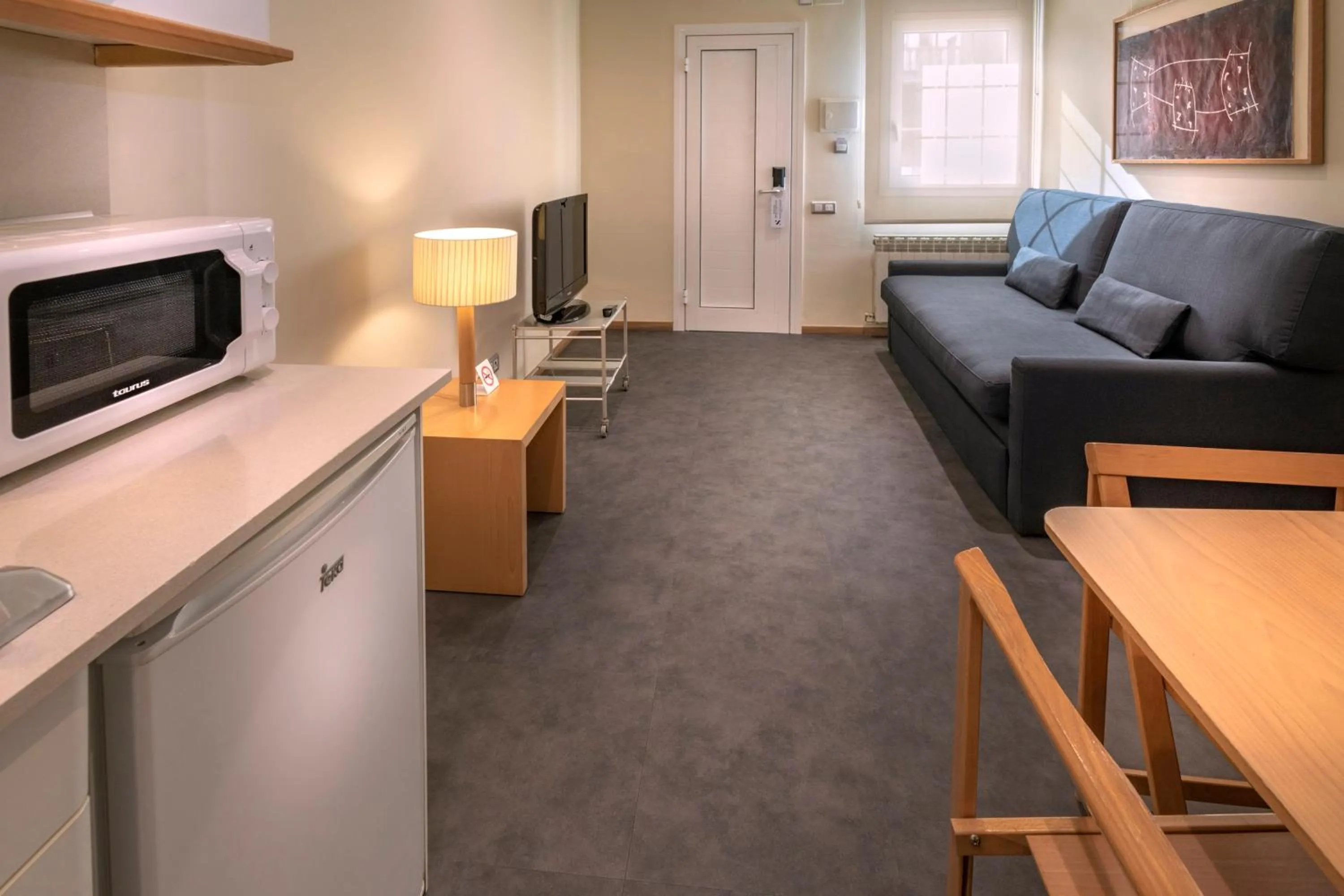 TV and multimedia in Apartments Playa de Castelldefels