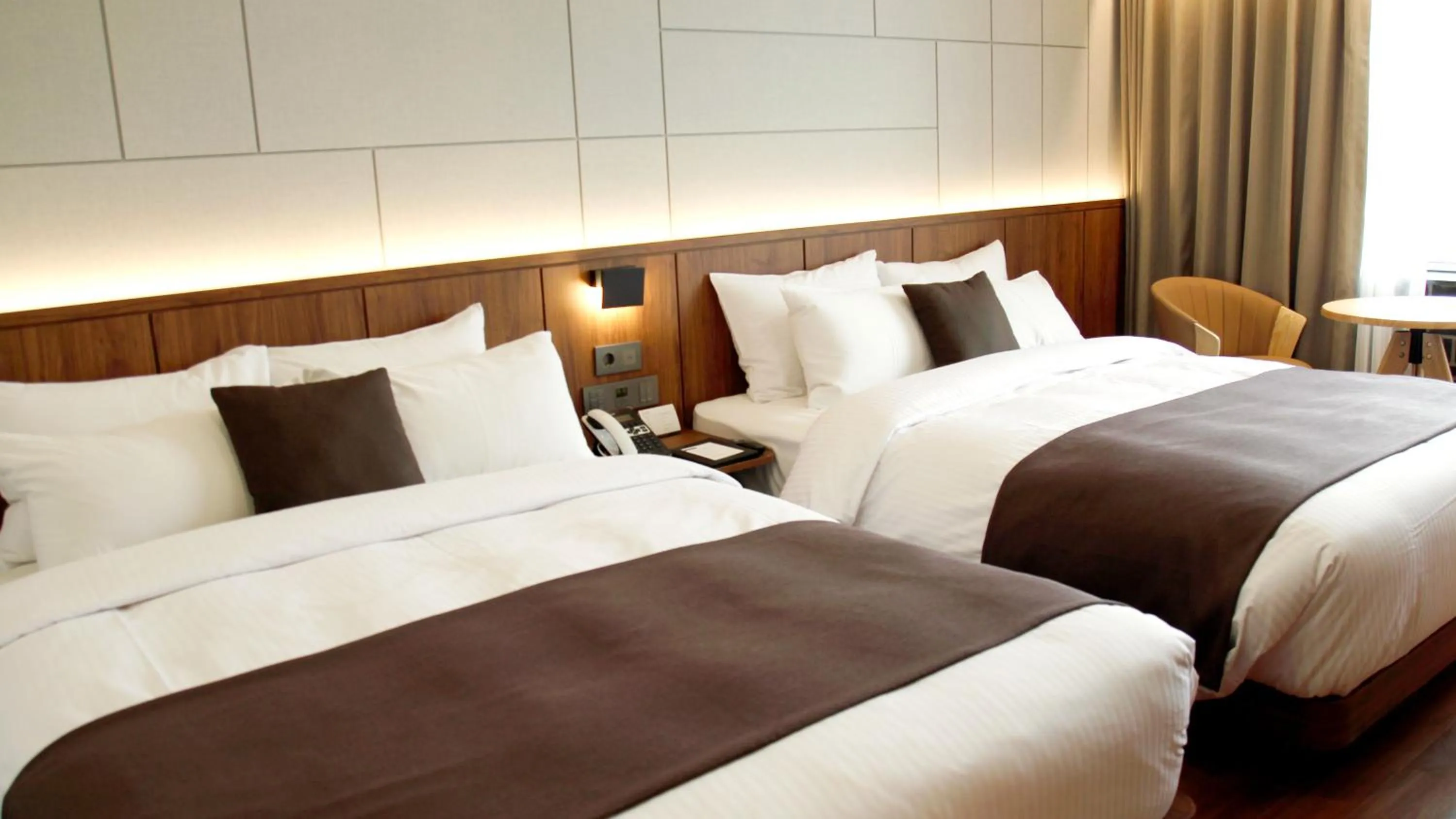 Bed in Commodore Hotel Gyeongju