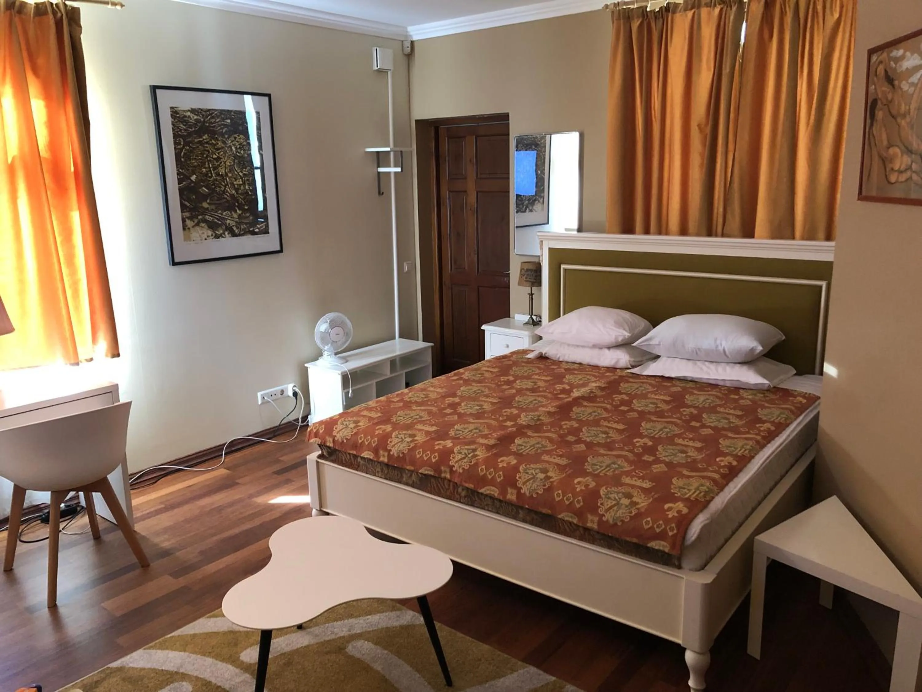 King Room - single occupancy in Paivilla Boutique Hotel