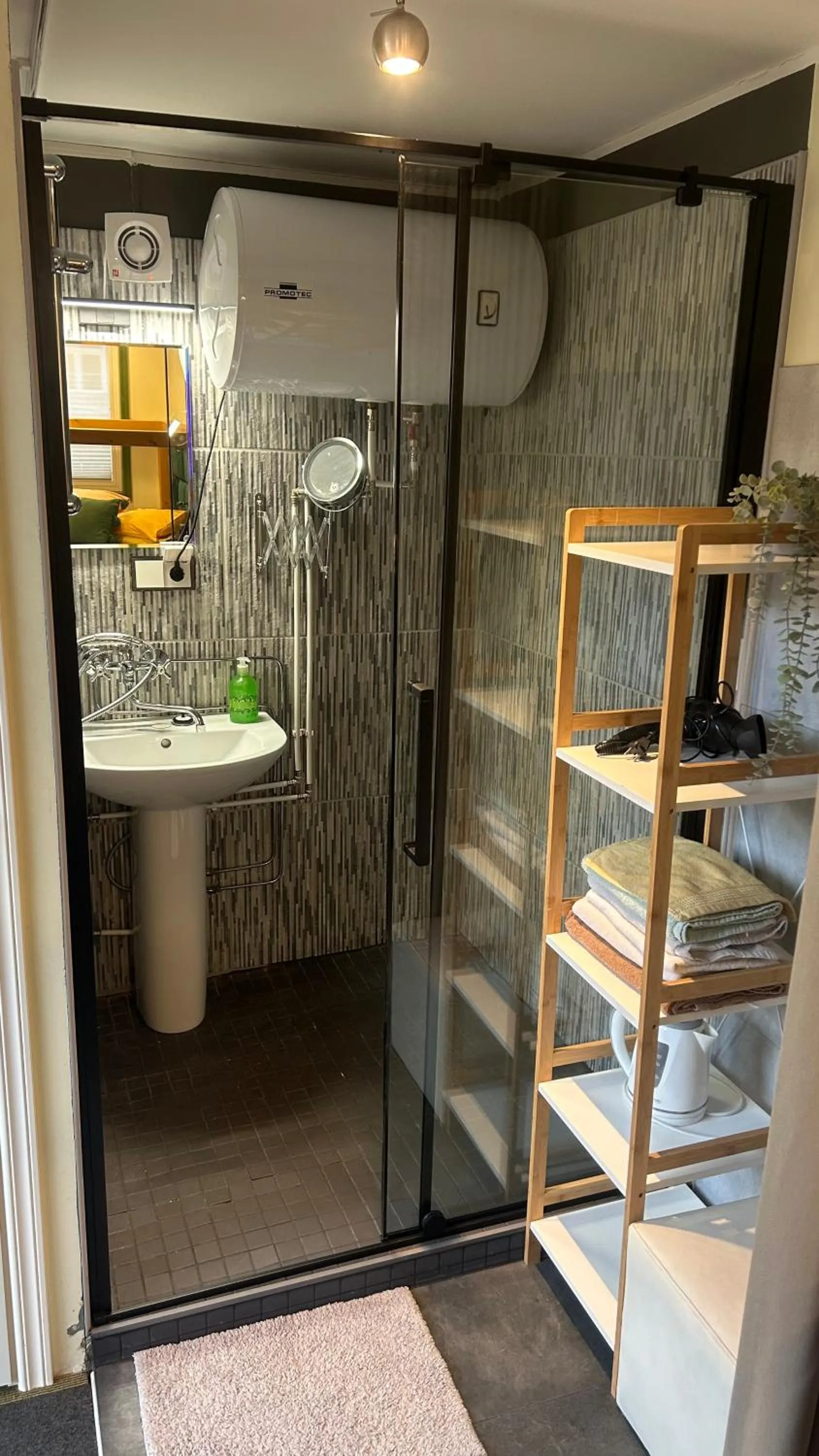 Shower in Paivilla Boutique Hotel