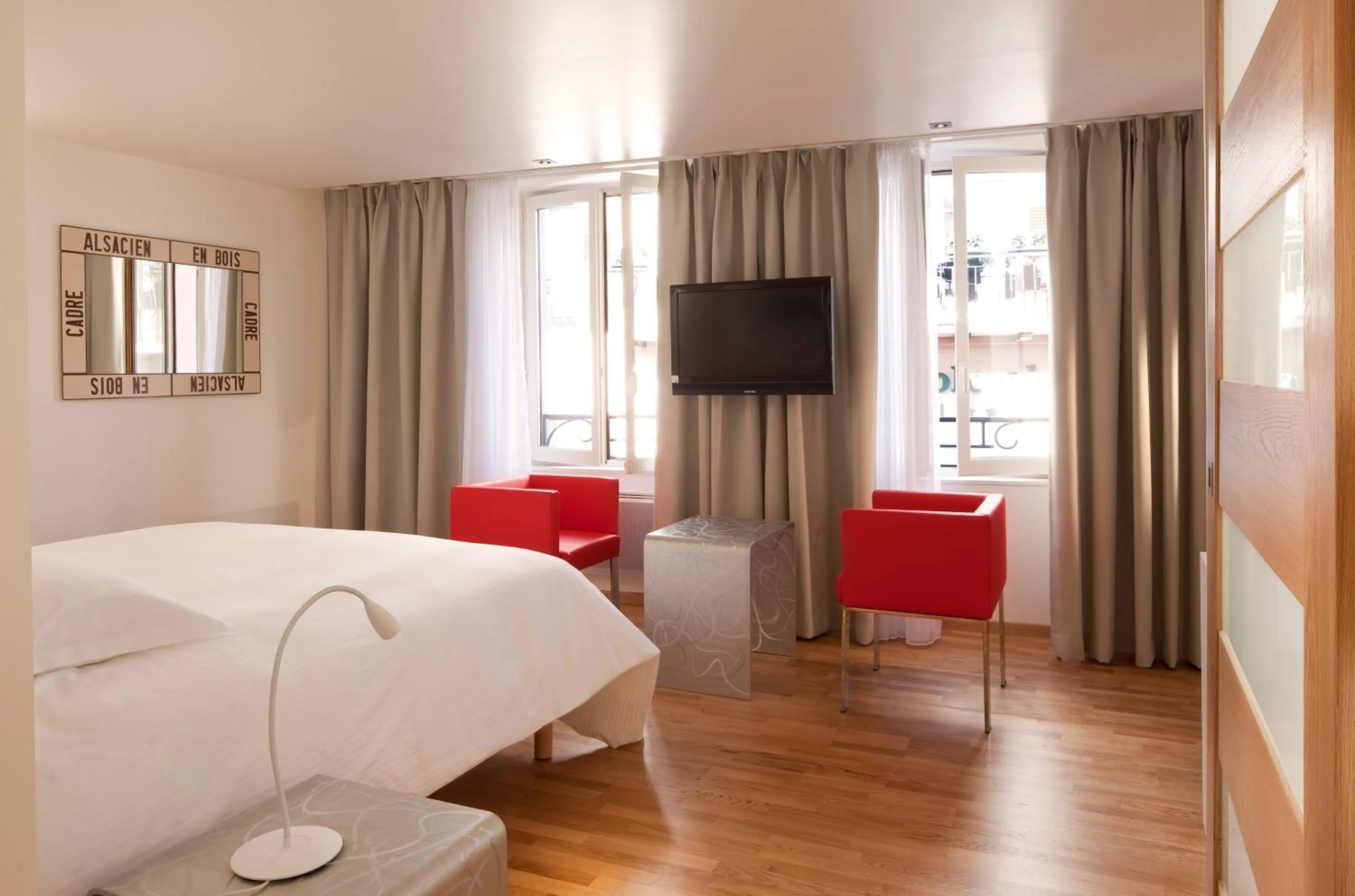 Bed in Hotel Le Pavillon 7