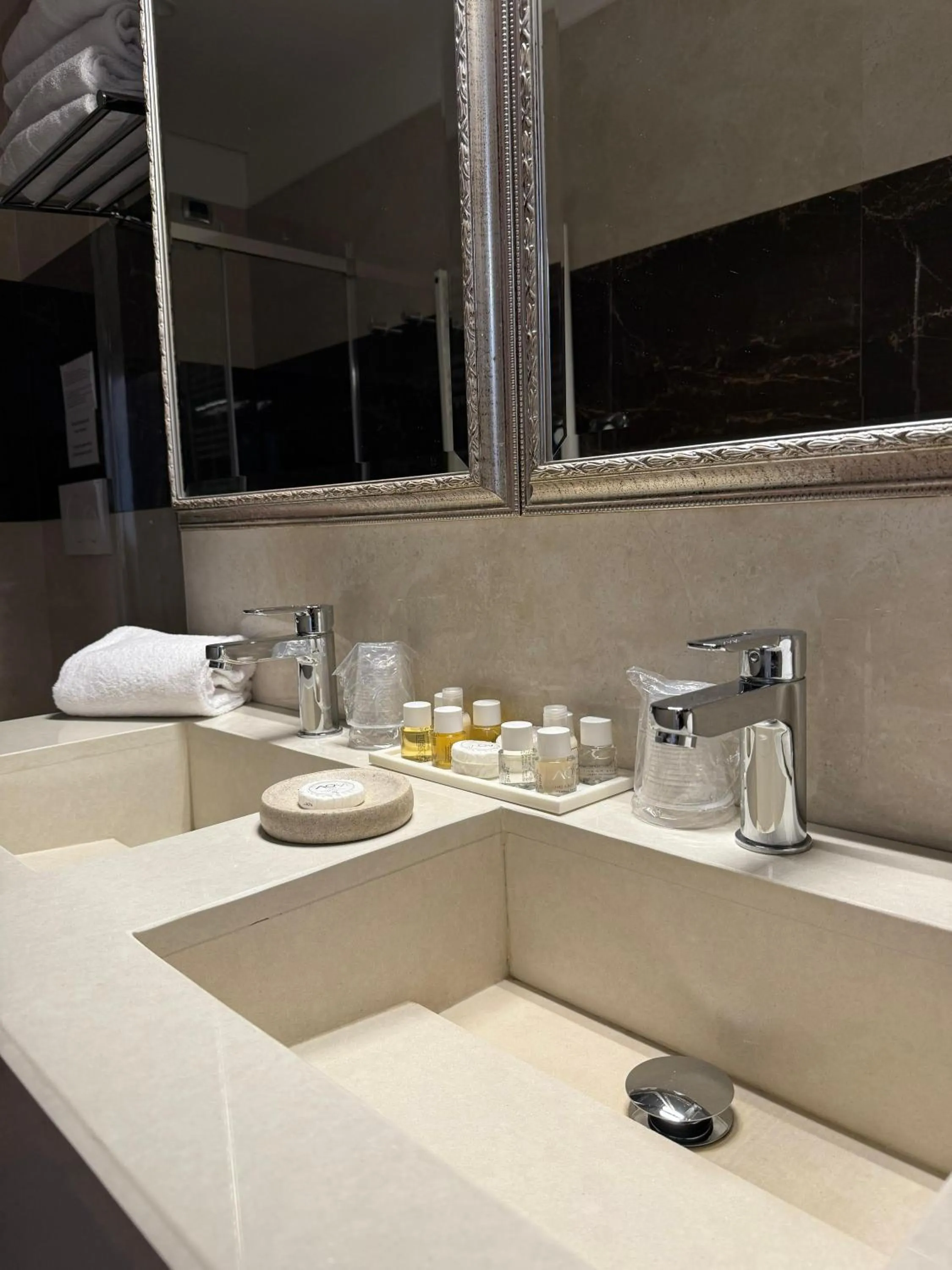 Bathroom in I TRE MOSCHETTIERI - D'ARTAGNAN Luxury Guest House