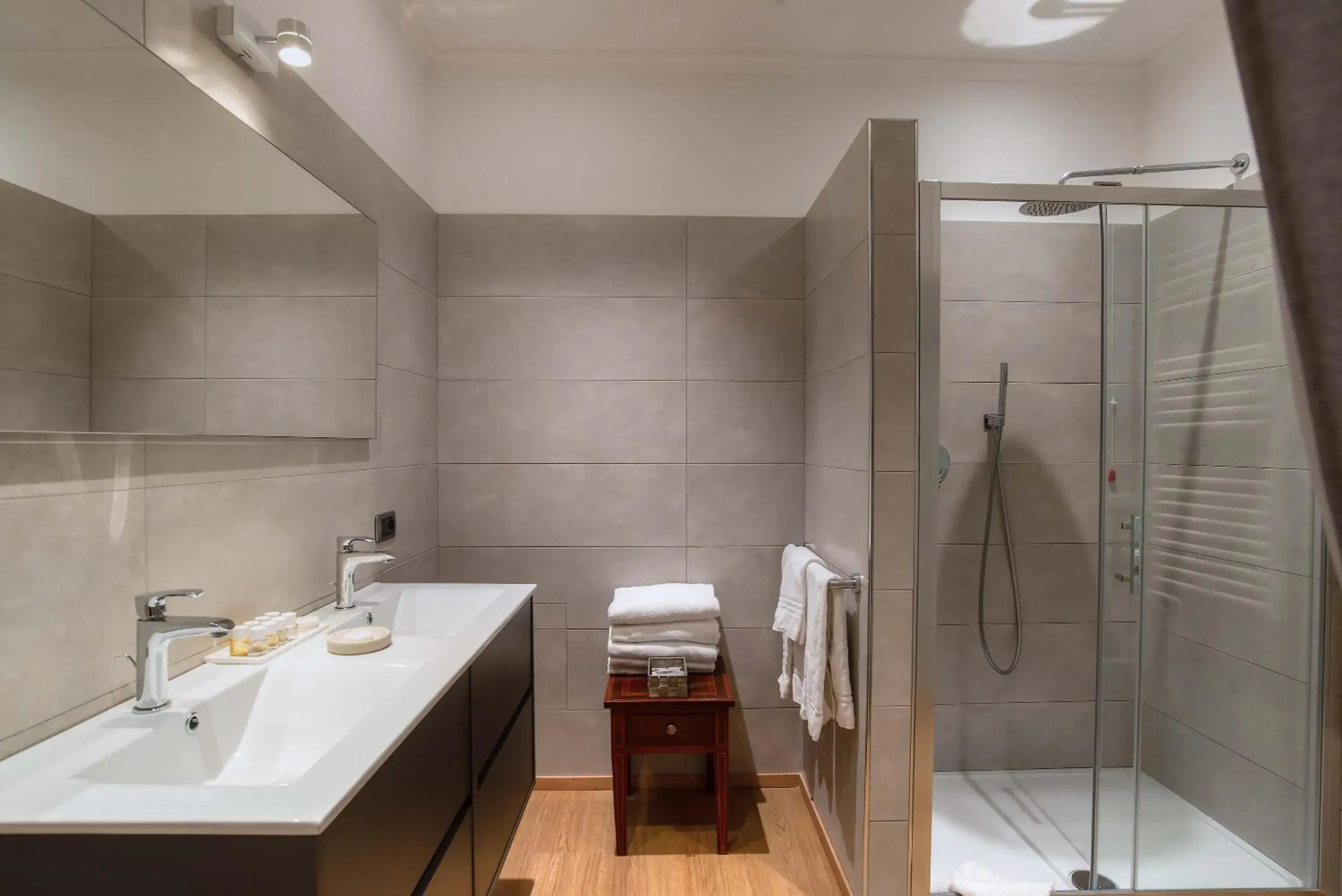 Deluxe Junior Suite in I TRE MOSCHETTIERI - D'ARTAGNAN Luxury Guest House Deluxe Junior Suite in I TRE MOSCHETTIERI - D'ARTAGNAN Luxury Guest House