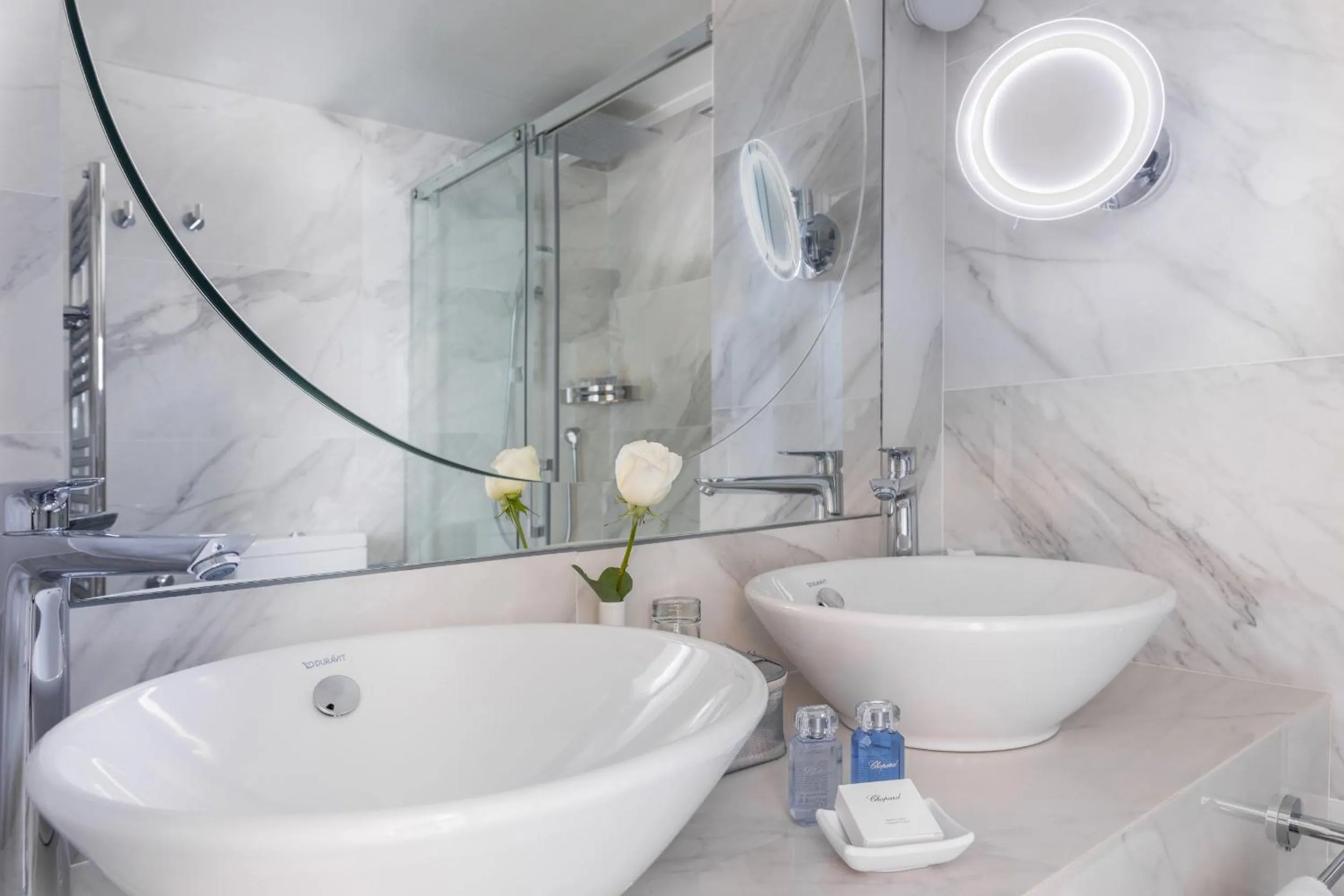 Bathroom in Suites Center Barcelona