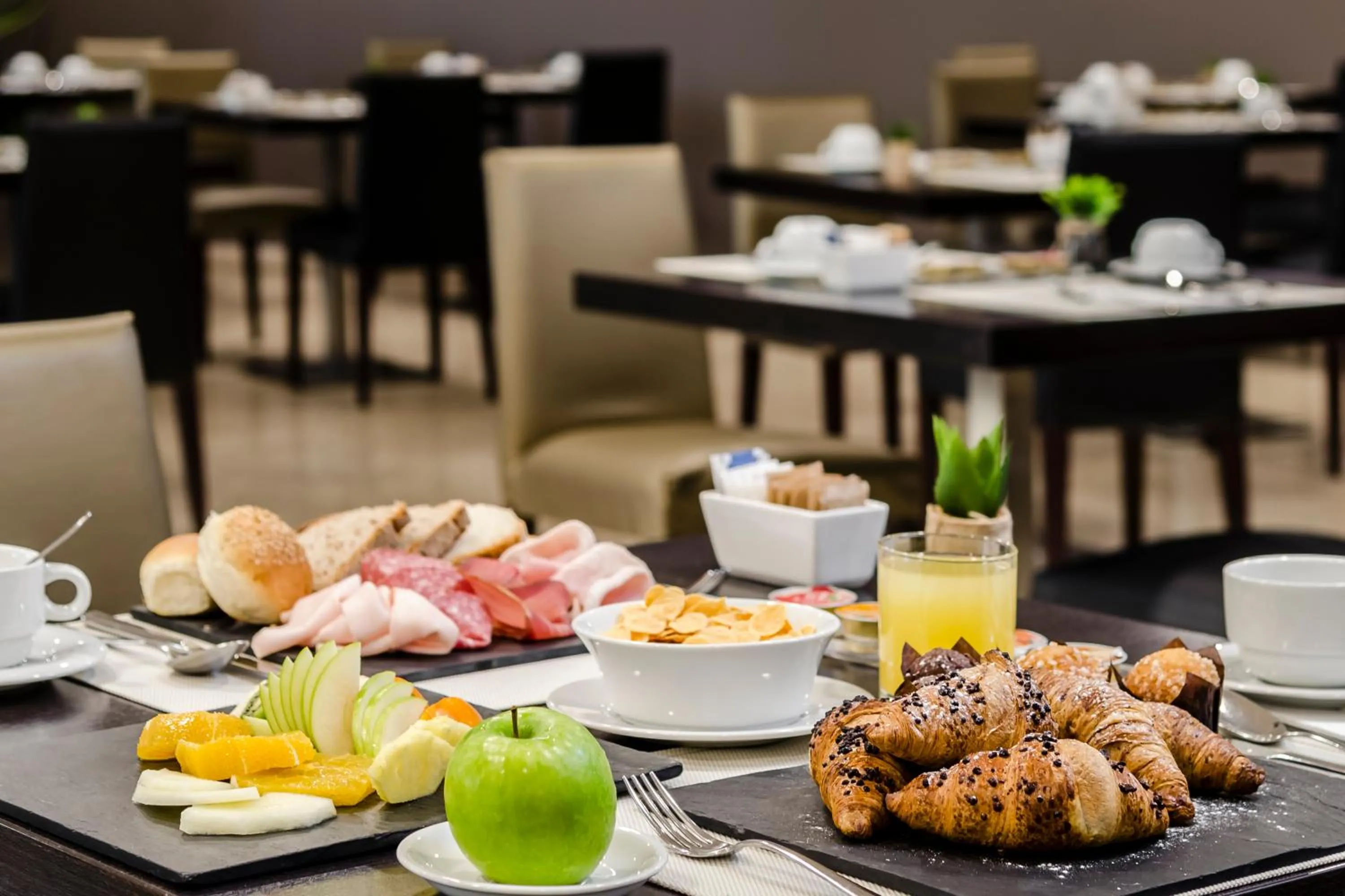 Buffet breakfast in Eurostars Roma Aeterna