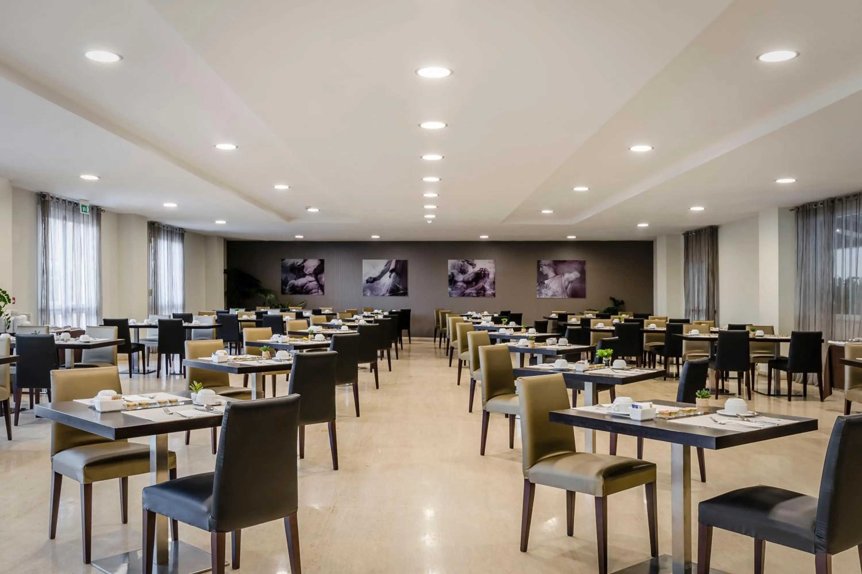Restaurant/places to eat in Eurostars Roma Aeterna