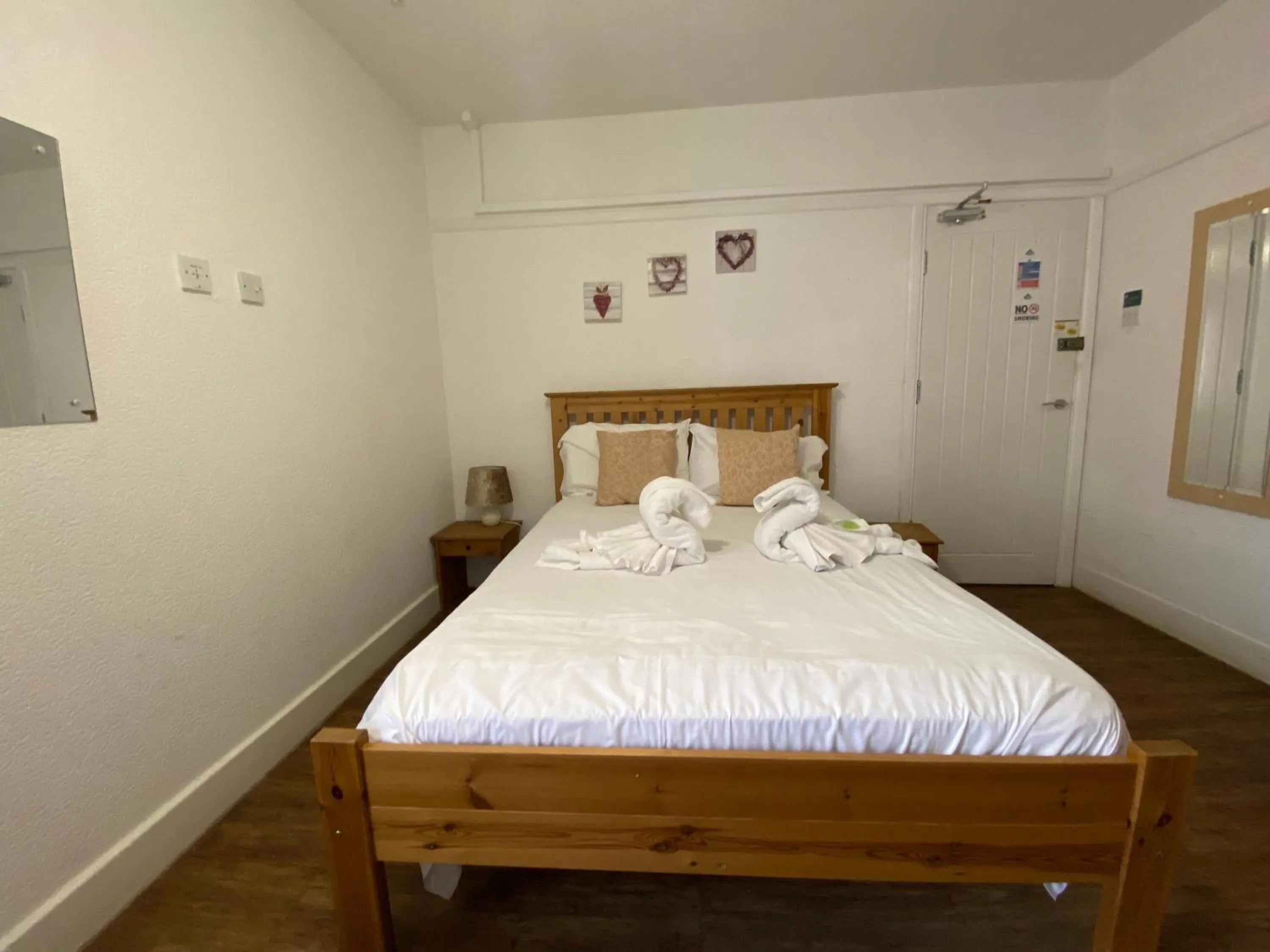 Photo of the whole room, Bed in The Grand Hotel