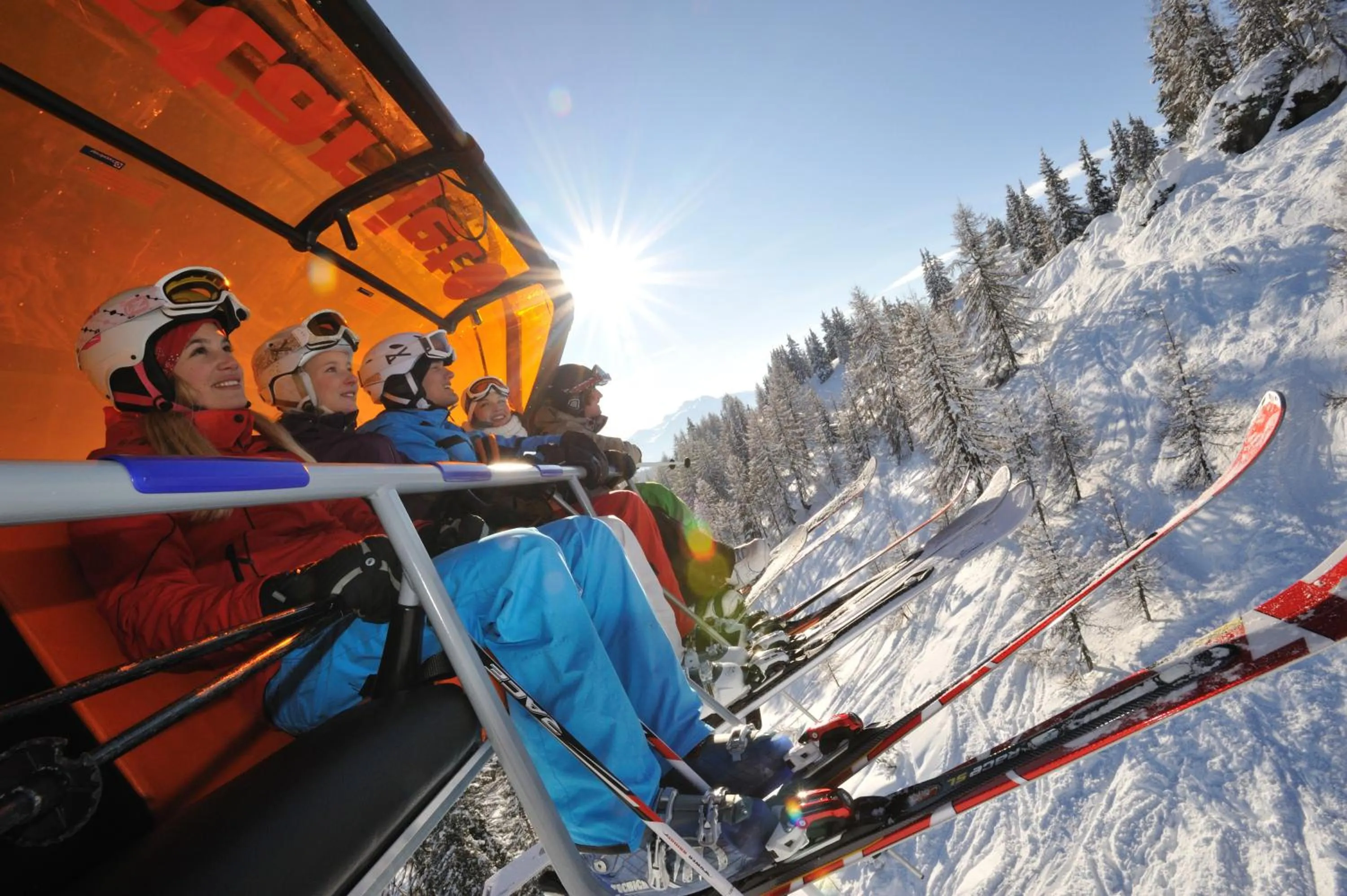 Skiing in Alpine Active Weitgasser