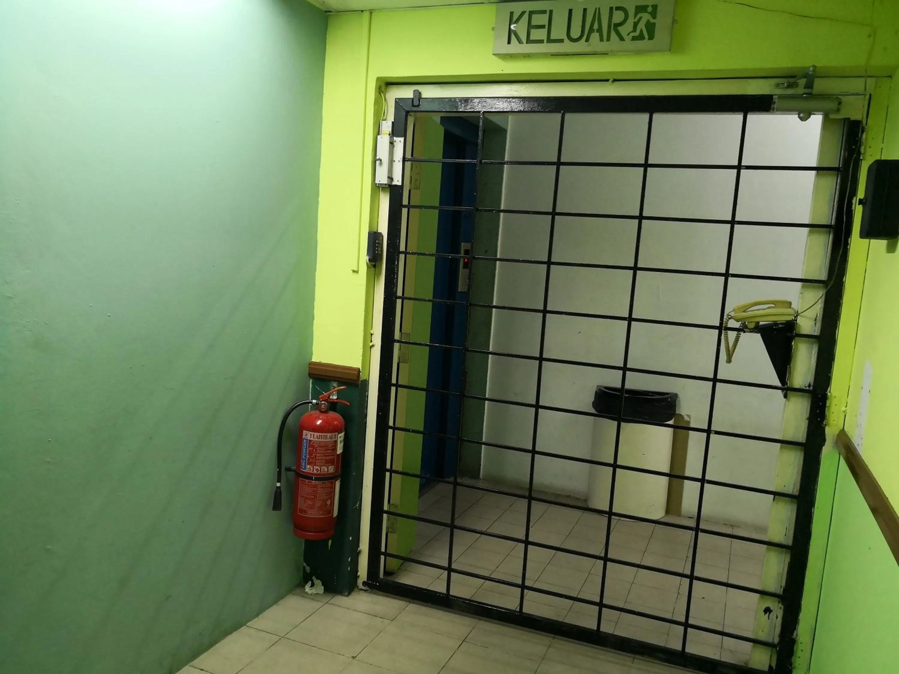 Property building in Petaling Street Hotel Chinatown