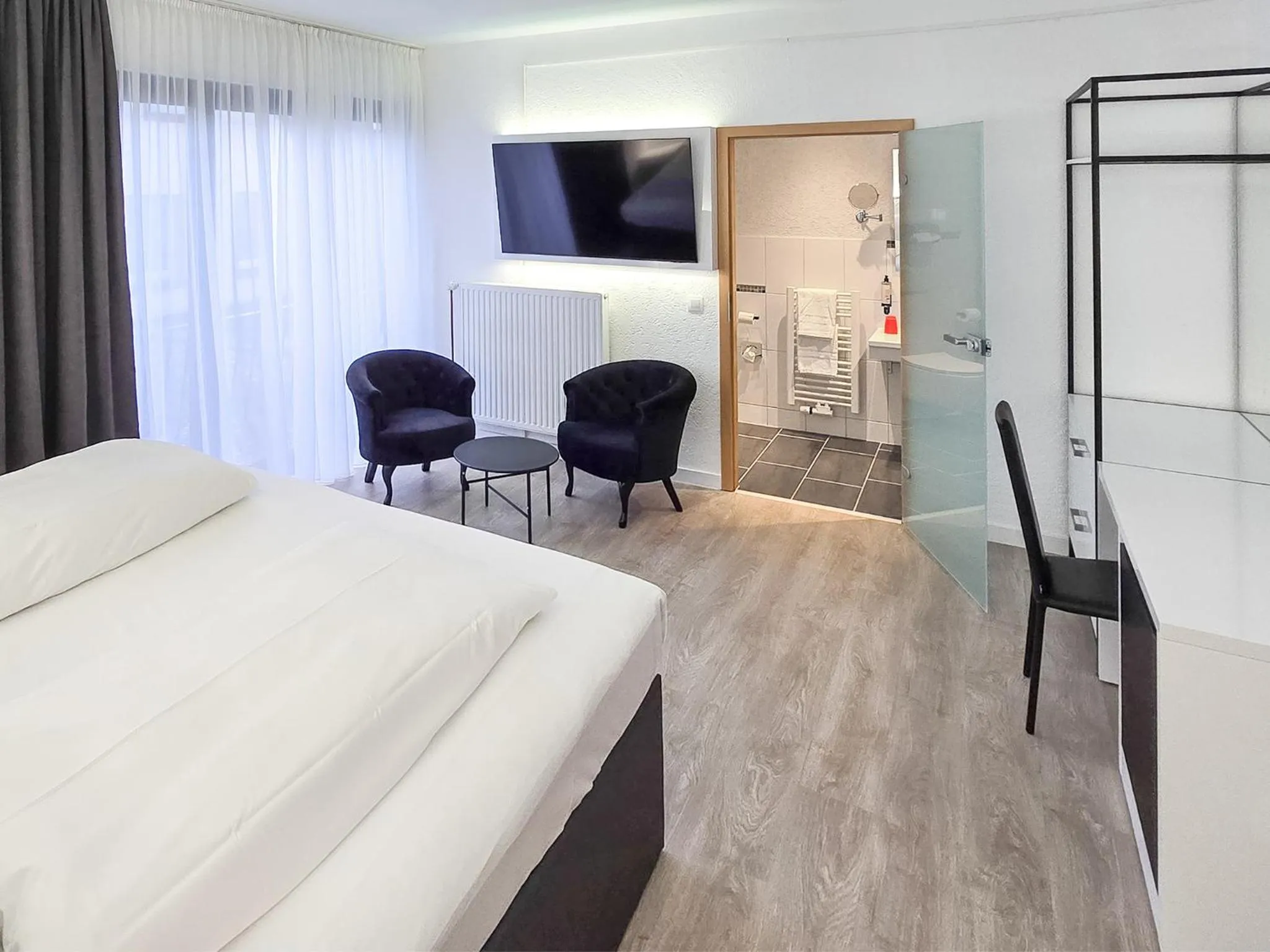 Photo of the whole room, Bed in DORMERO Moselhotel Koblenz-Alken