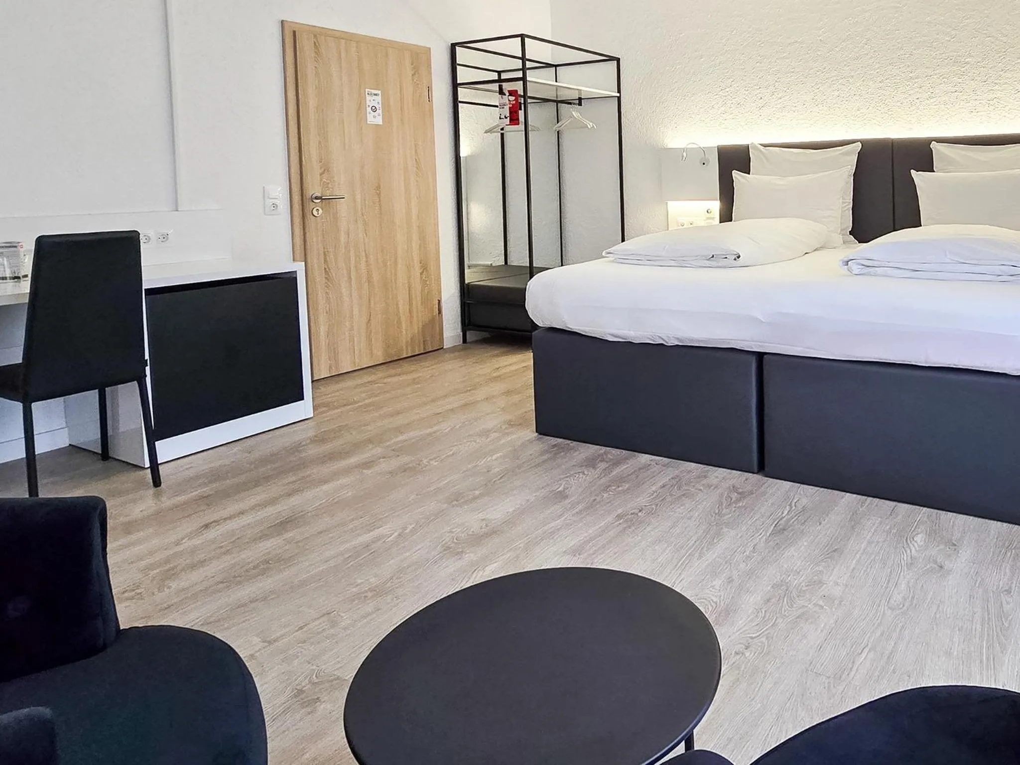 Photo of the whole room, Bed in DORMERO Moselhotel Koblenz-Alken