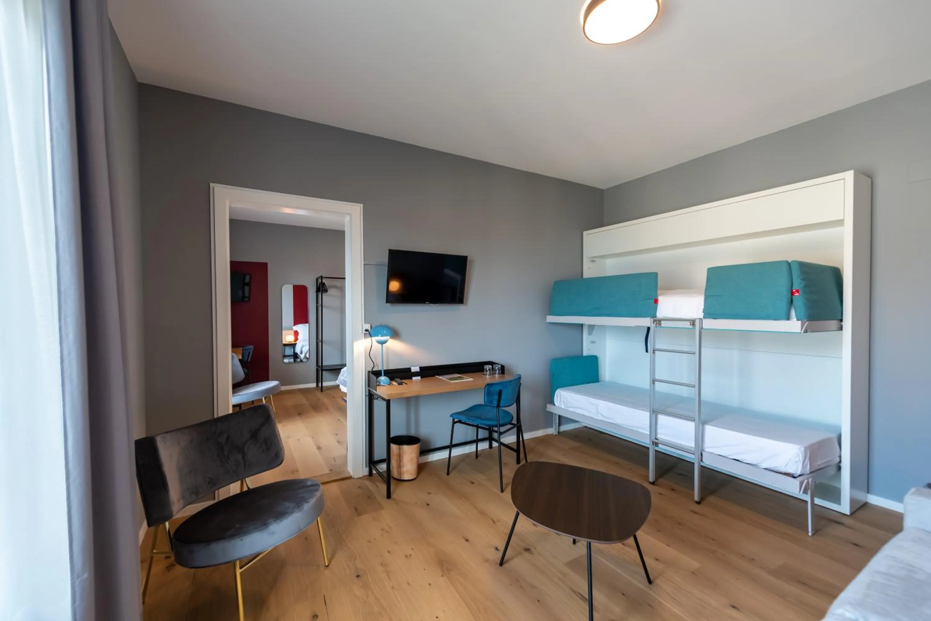 Bedroom, Bed in Châtonneyre Hotel & Restaurant