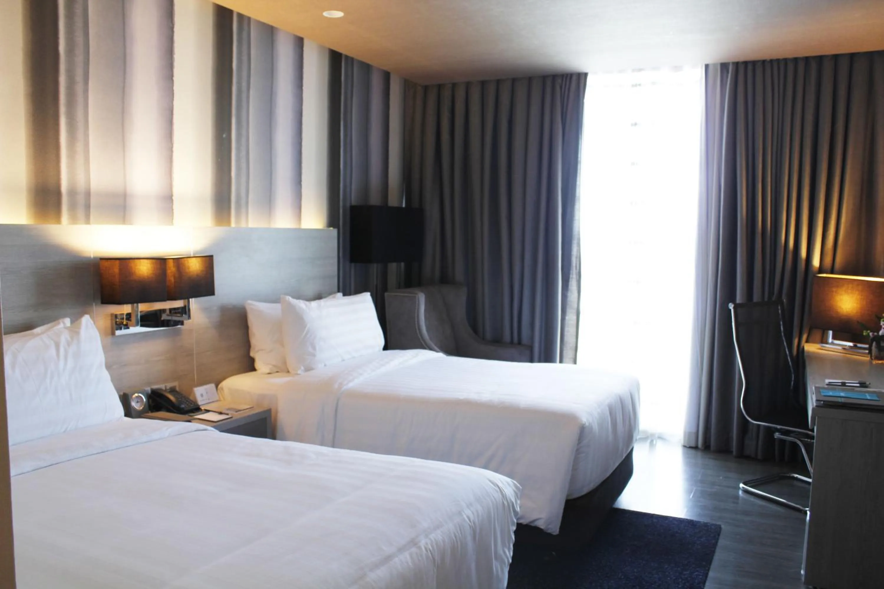 Photo of the whole room, Bed in bai Hotel Cebu