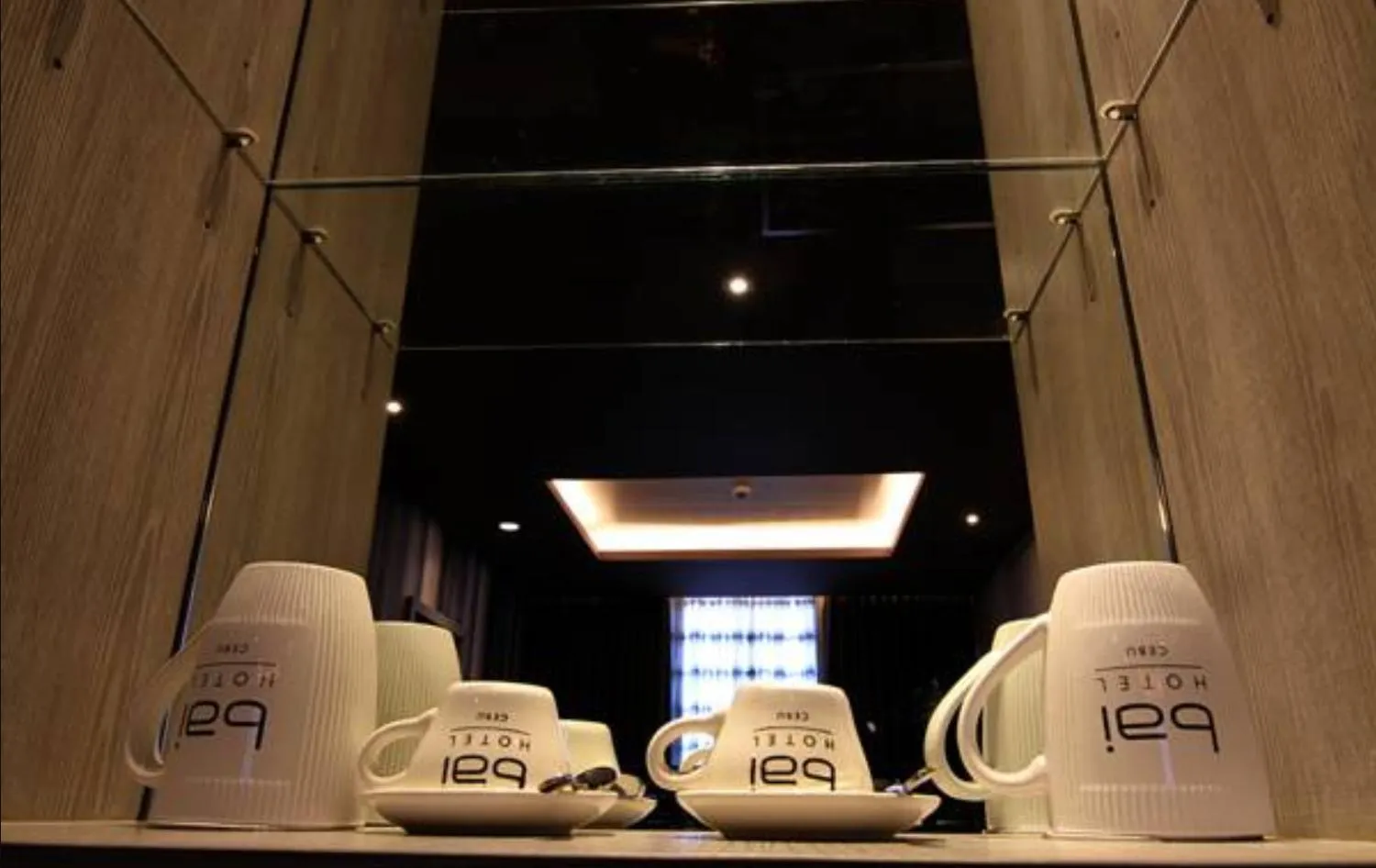 Coffee/tea facilities in bai Hotel Cebu