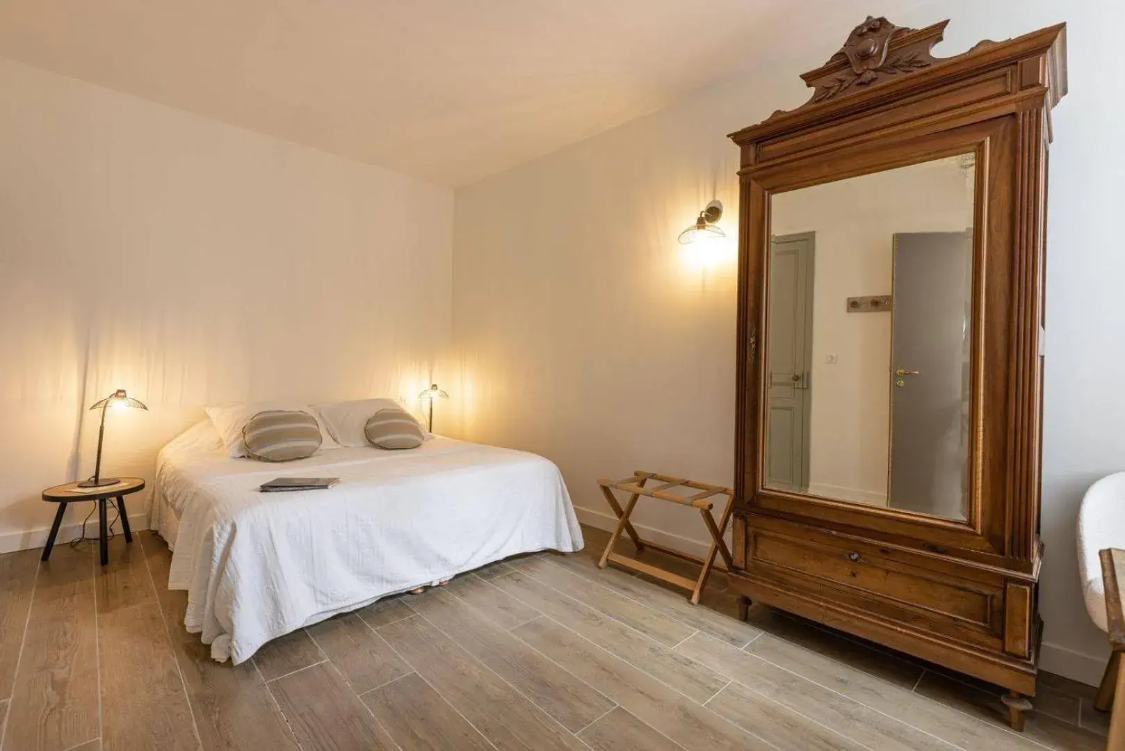 Junior Double Room in Le Chat Botté Junior Double Room in Le Chat Botté