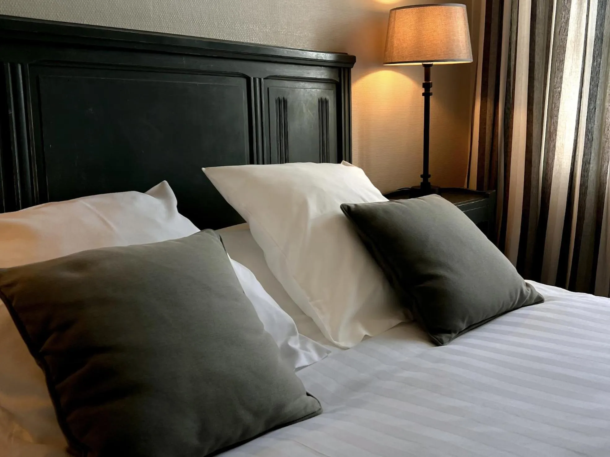 Bed in Le Chat Botté