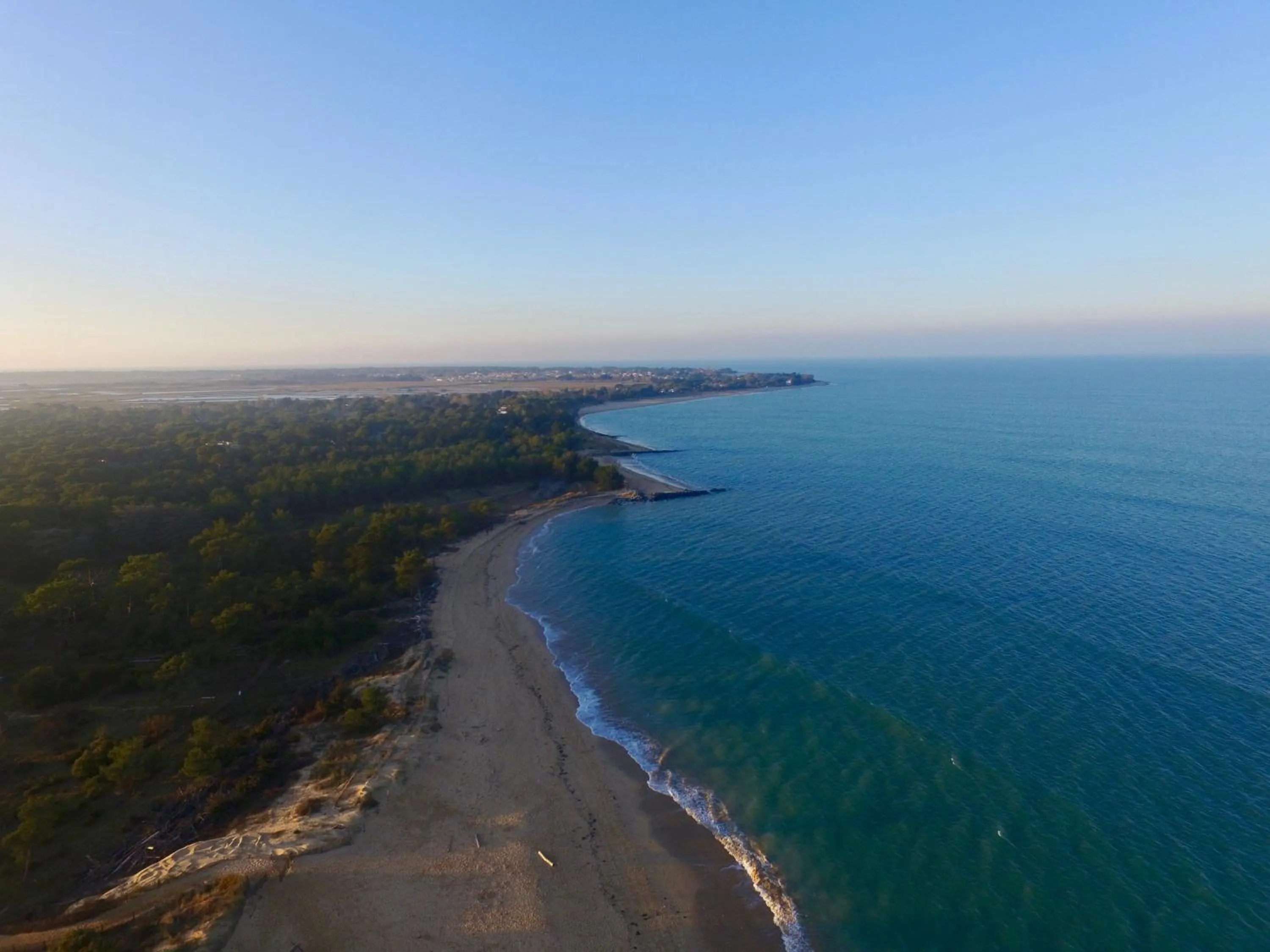 Beach in Le Chat Botté