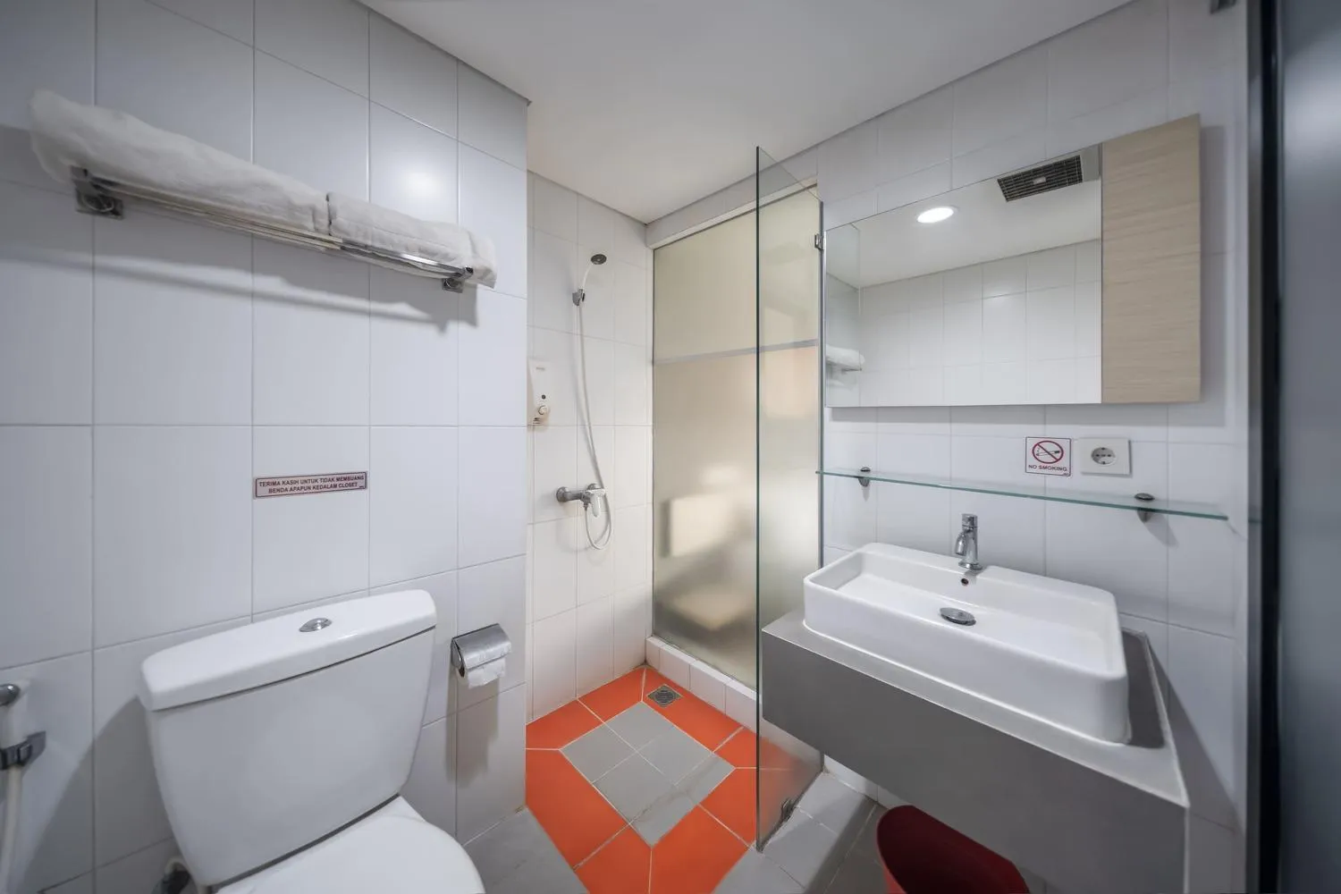 Bathroom in Cove Wanadu Residence