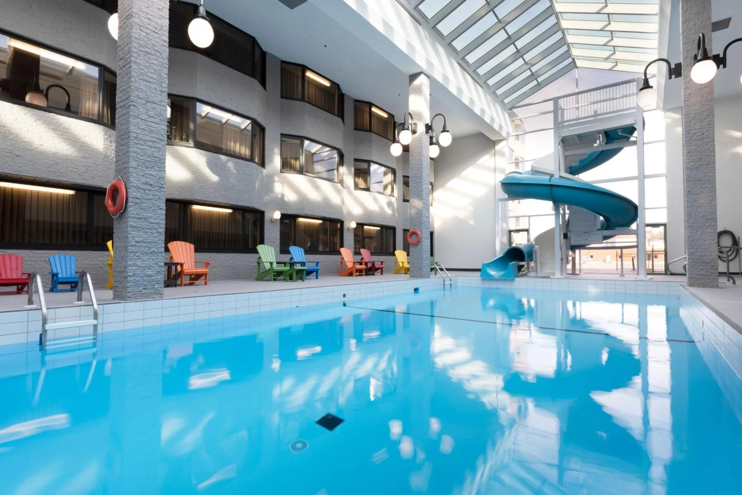 Swimming pool in Hotel Rimouski