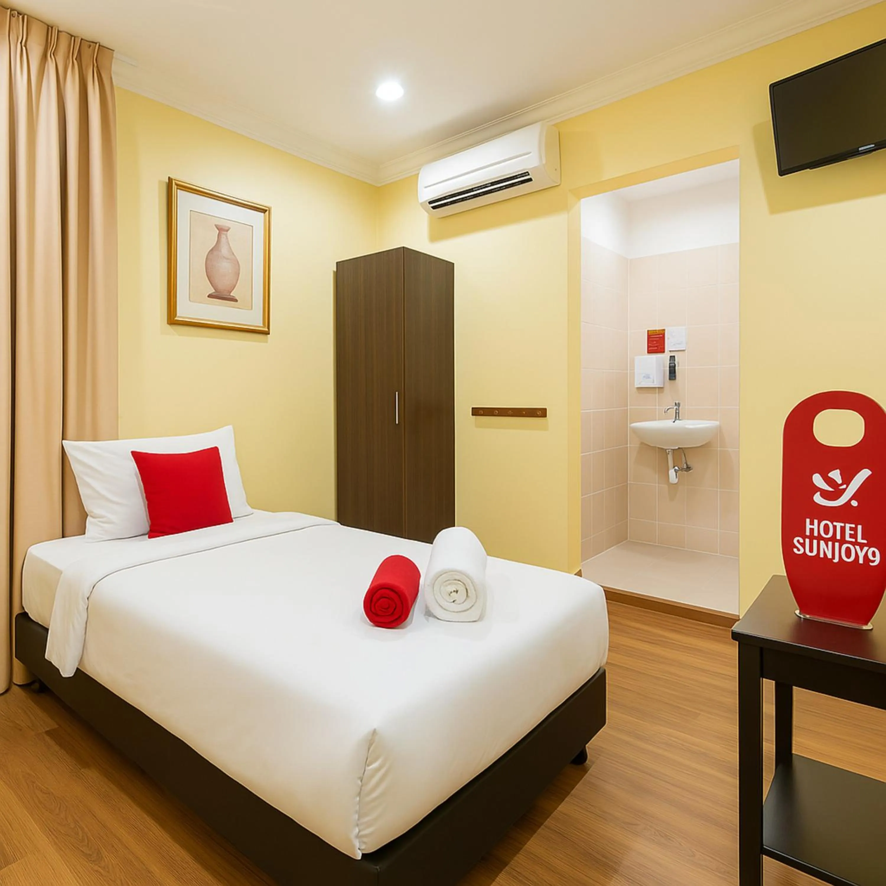air conditioner, Bed in Hotel Sunjoy9 Bandar Sunway