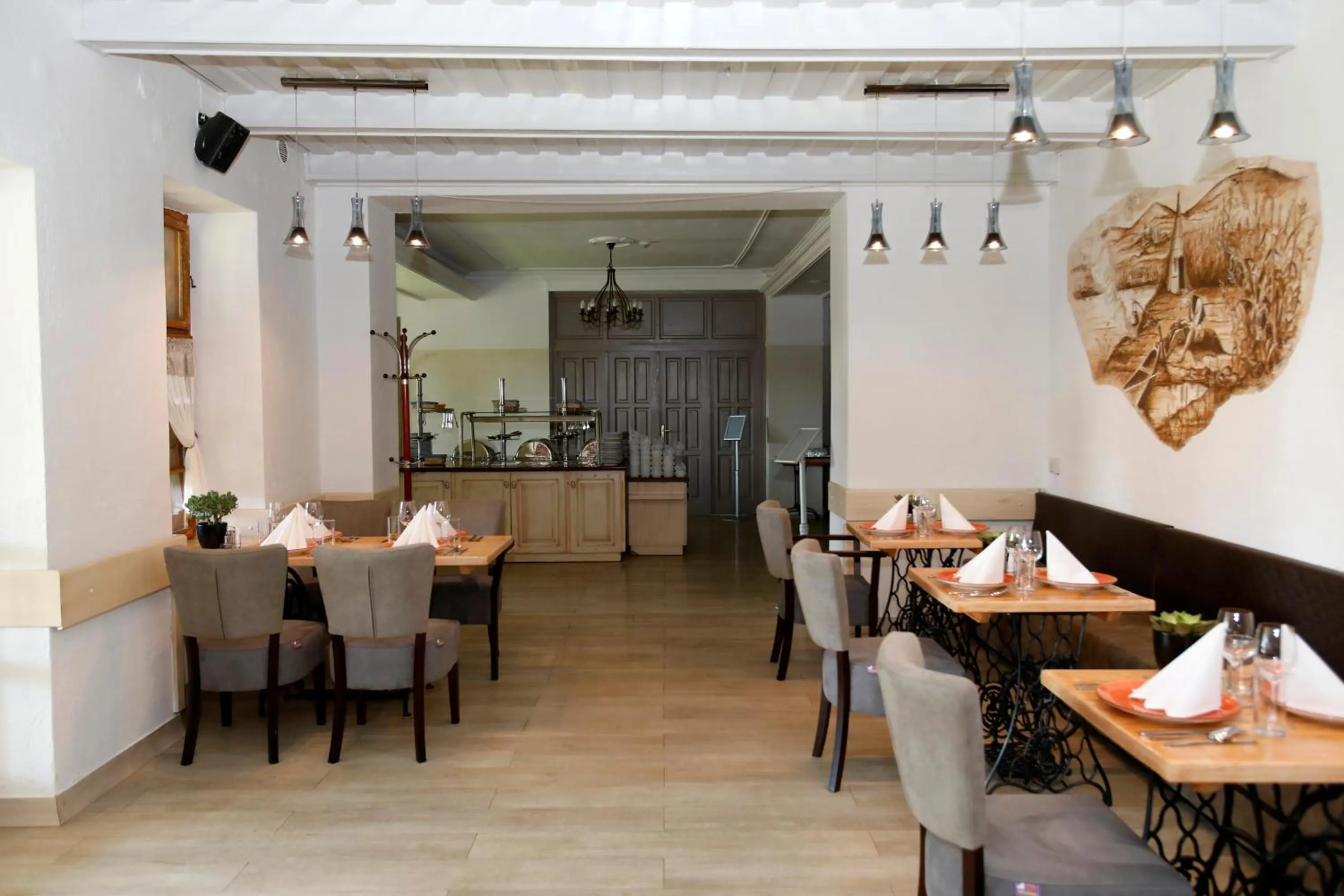 Restaurant/places to eat in Wellness Hotel Laroba