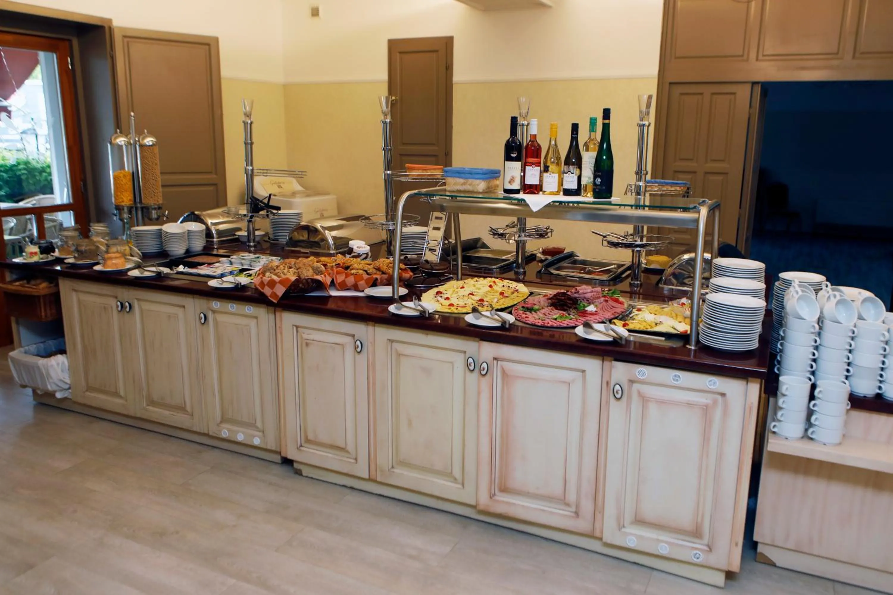 Breakfast in Wellness Hotel Laroba