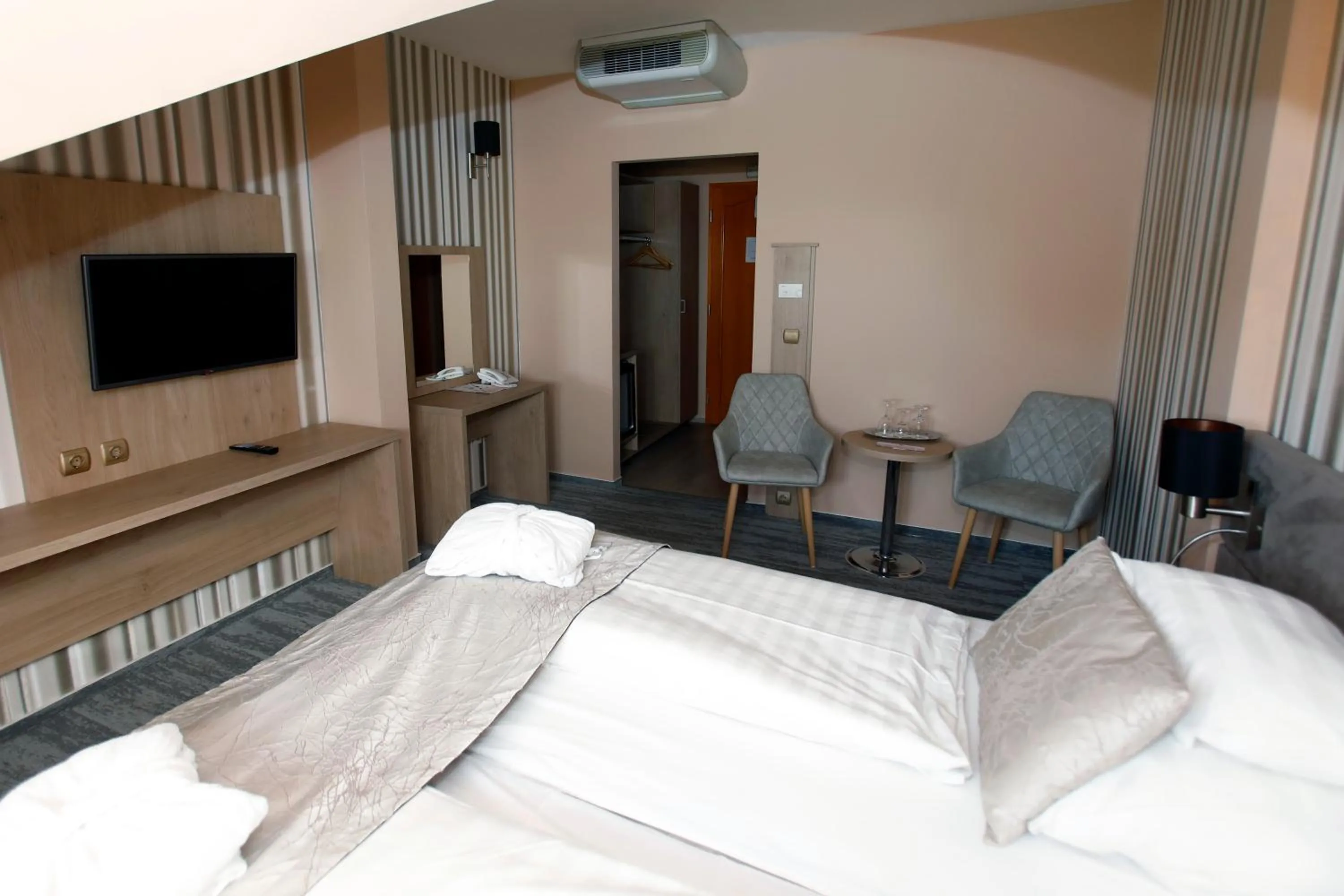 Photo of the whole room, Bed in Wellness Hotel Laroba