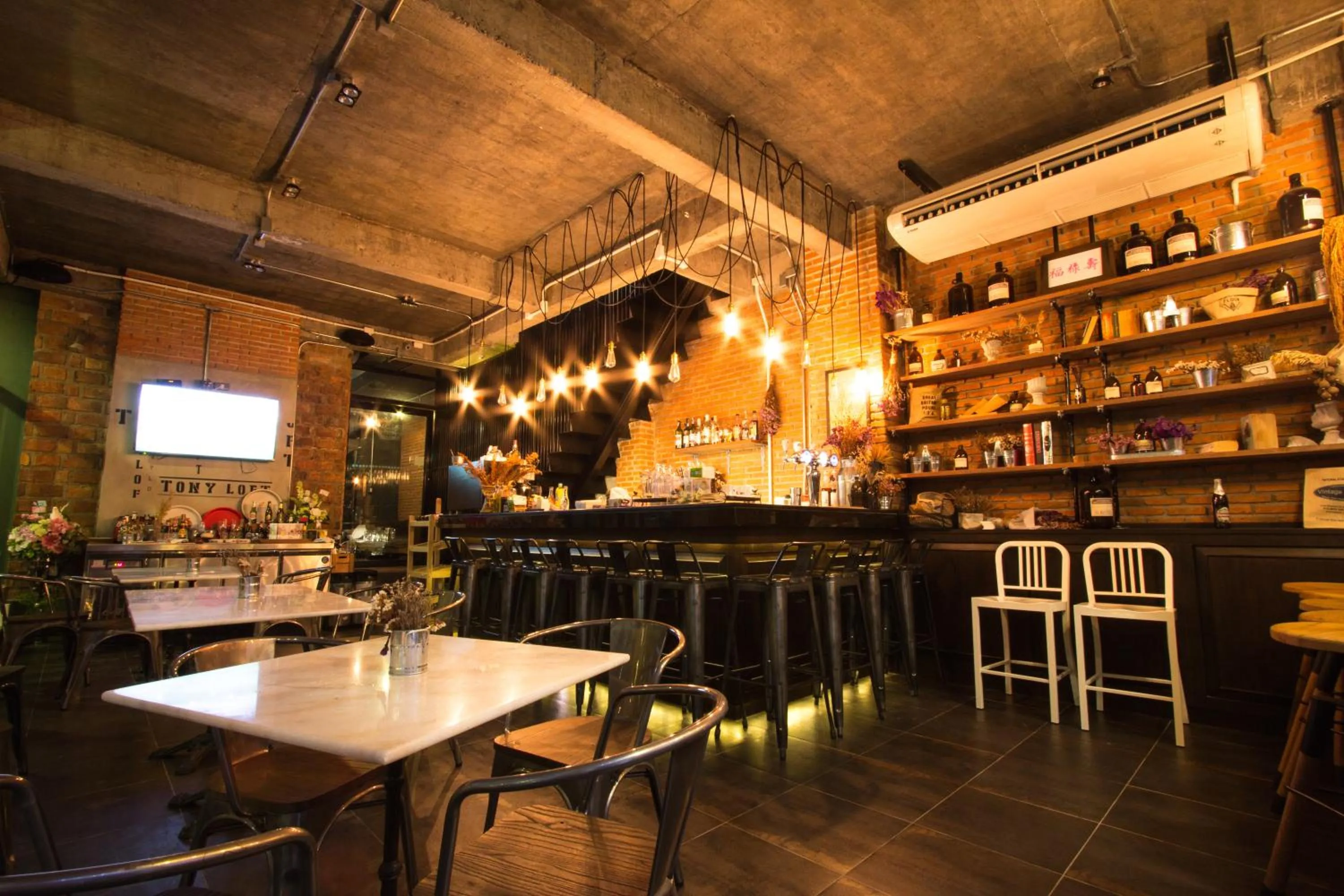 Lounge or bar in Khaolak Tony Lodge