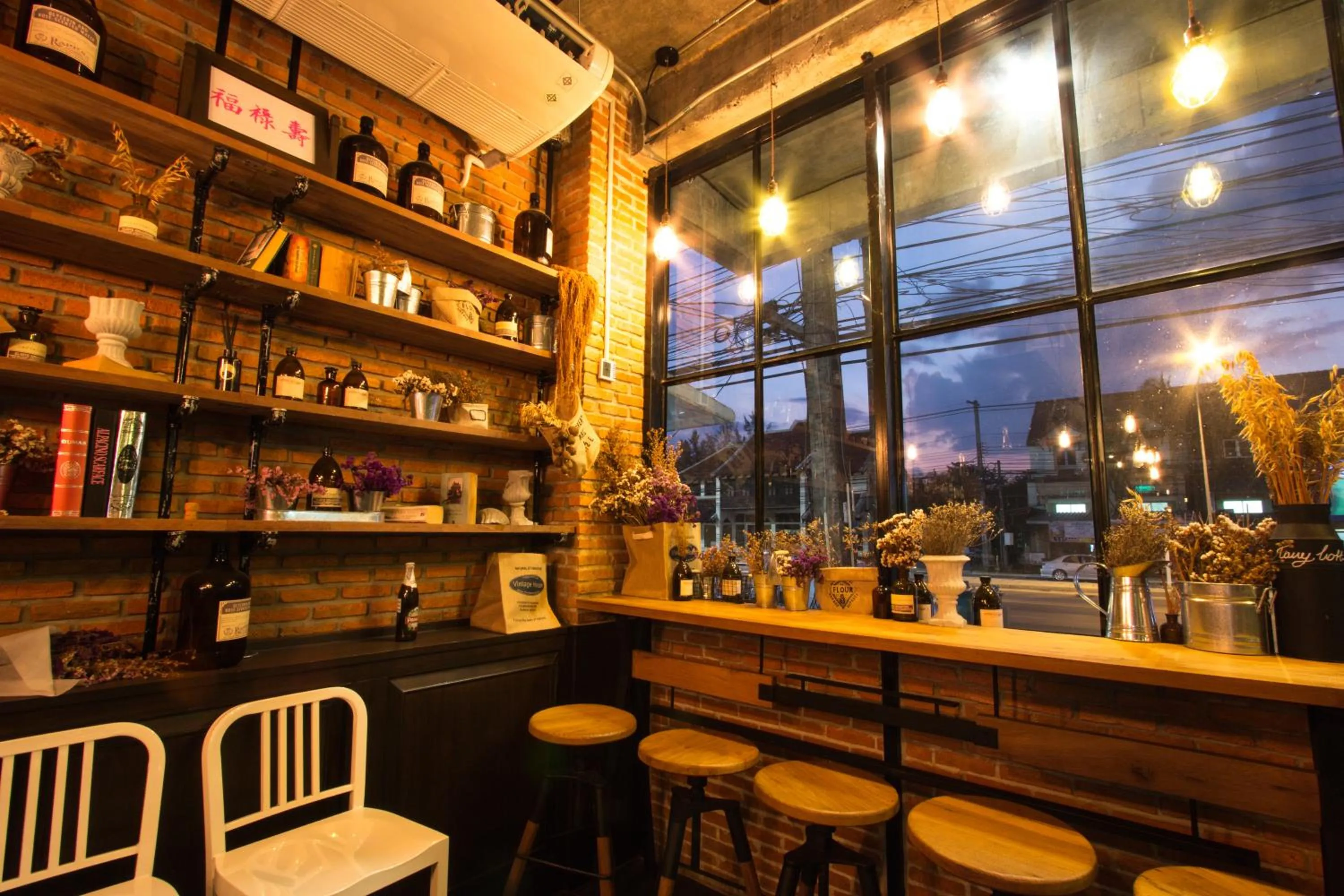 Lounge or bar in Khaolak Tony Lodge