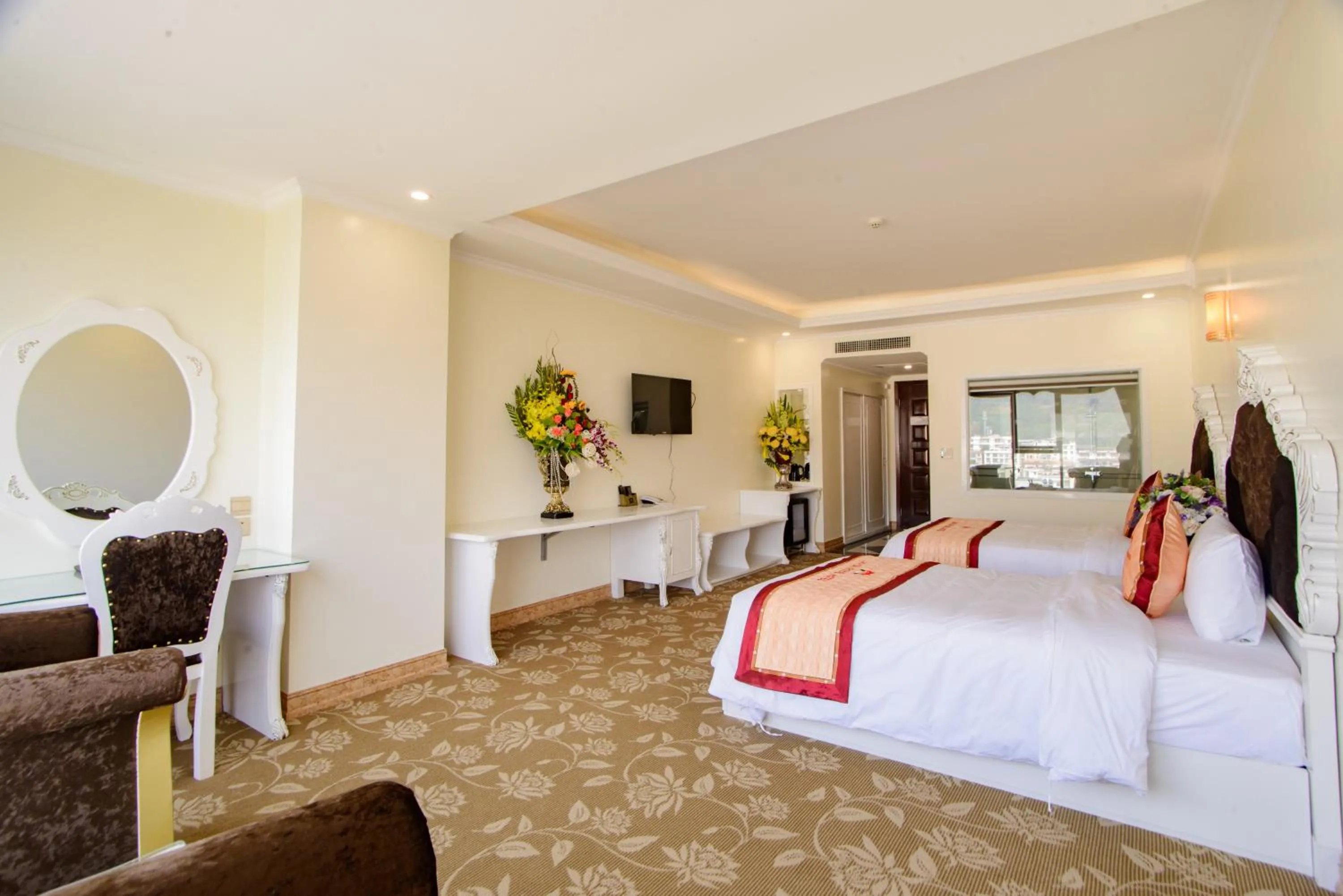 Photo of the whole room, Bed in Lao Cai Royal Hotel