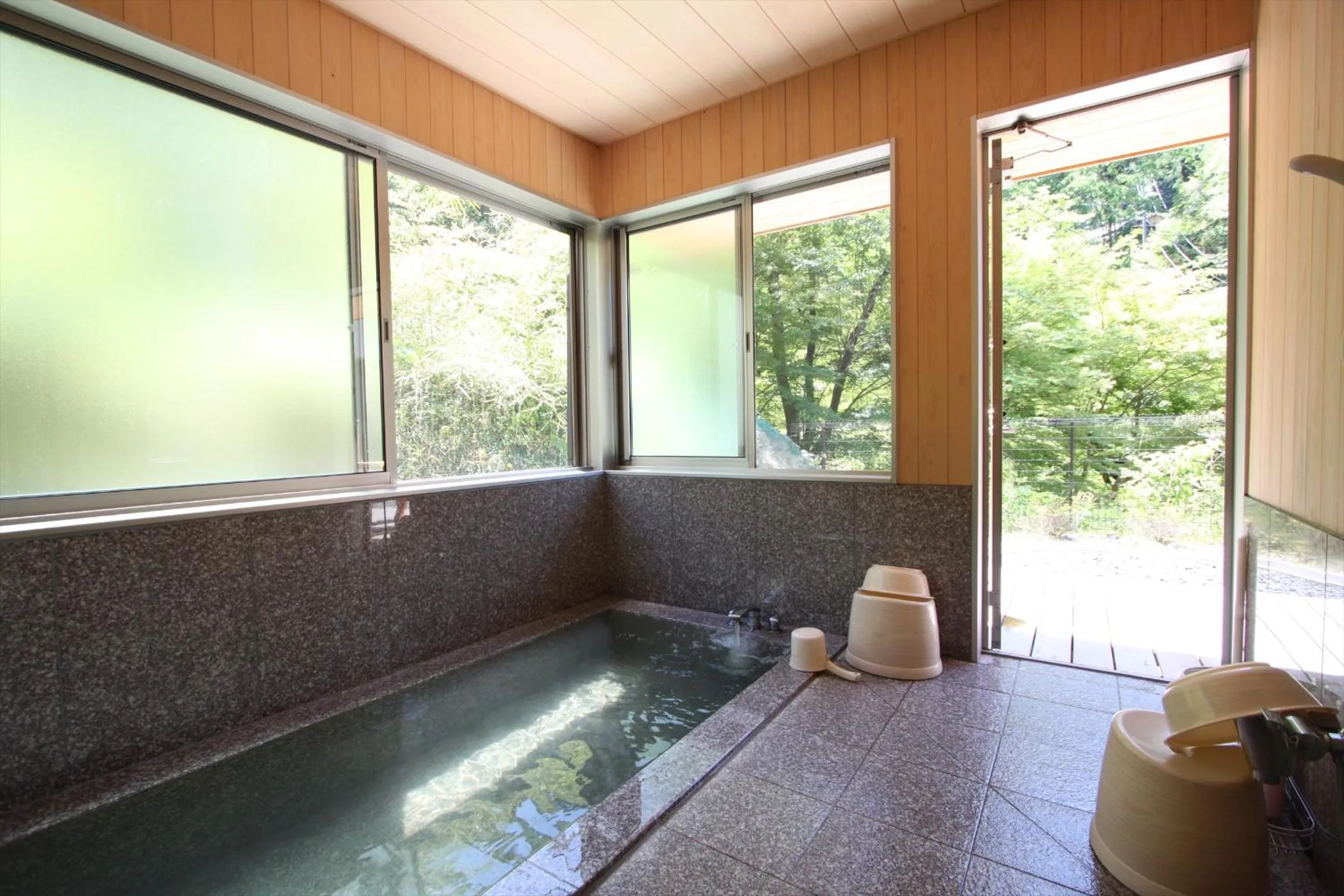 Hot Spring Bath in Yadori Onsen Iyashinoyu
