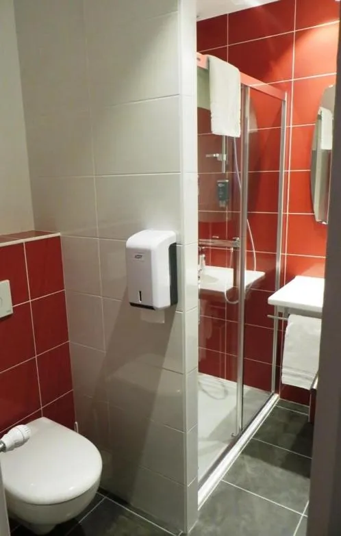 Brit Hotel Dijon Hermes