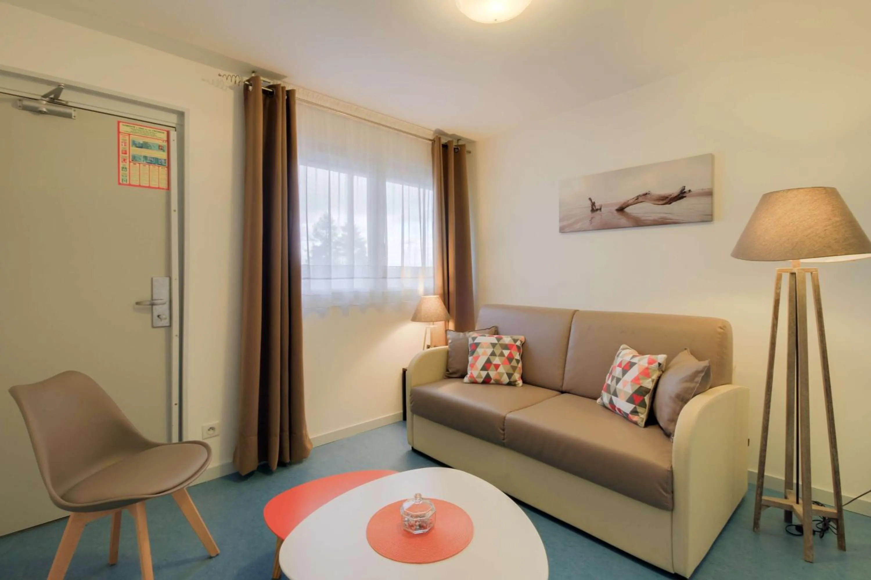 Bedroom in Brit Hotel Dijon Hermes