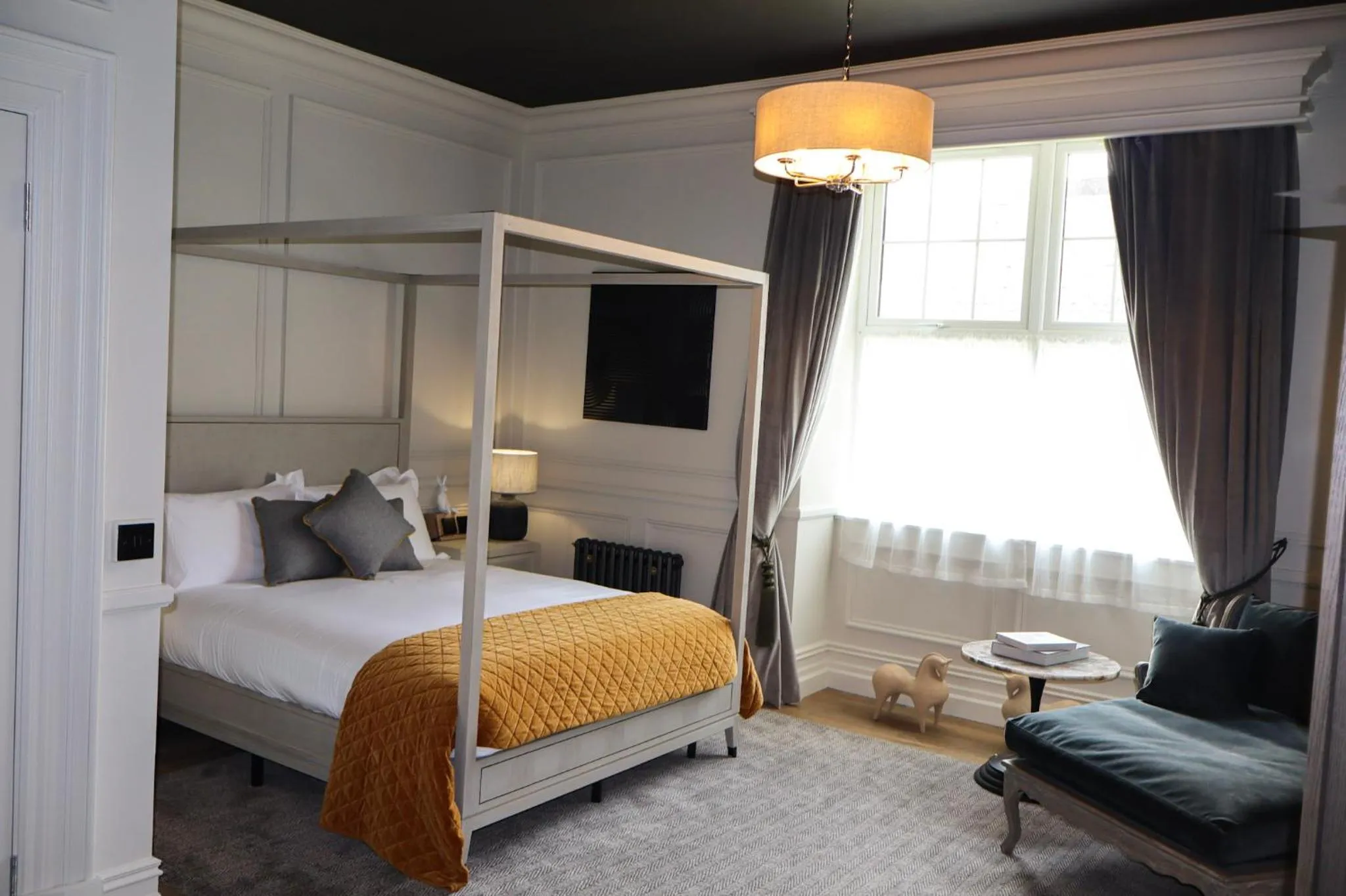 Bedroom, Bed in Ballyroe Lodge