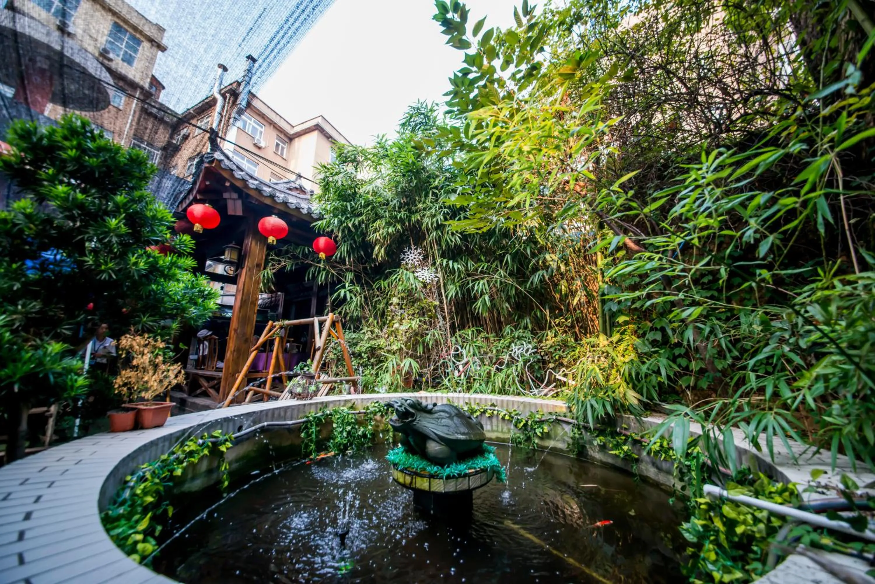 Garden view in Qingdao MG Hotel l Walking distance to the beach & railway station & St Michaels Cathedral