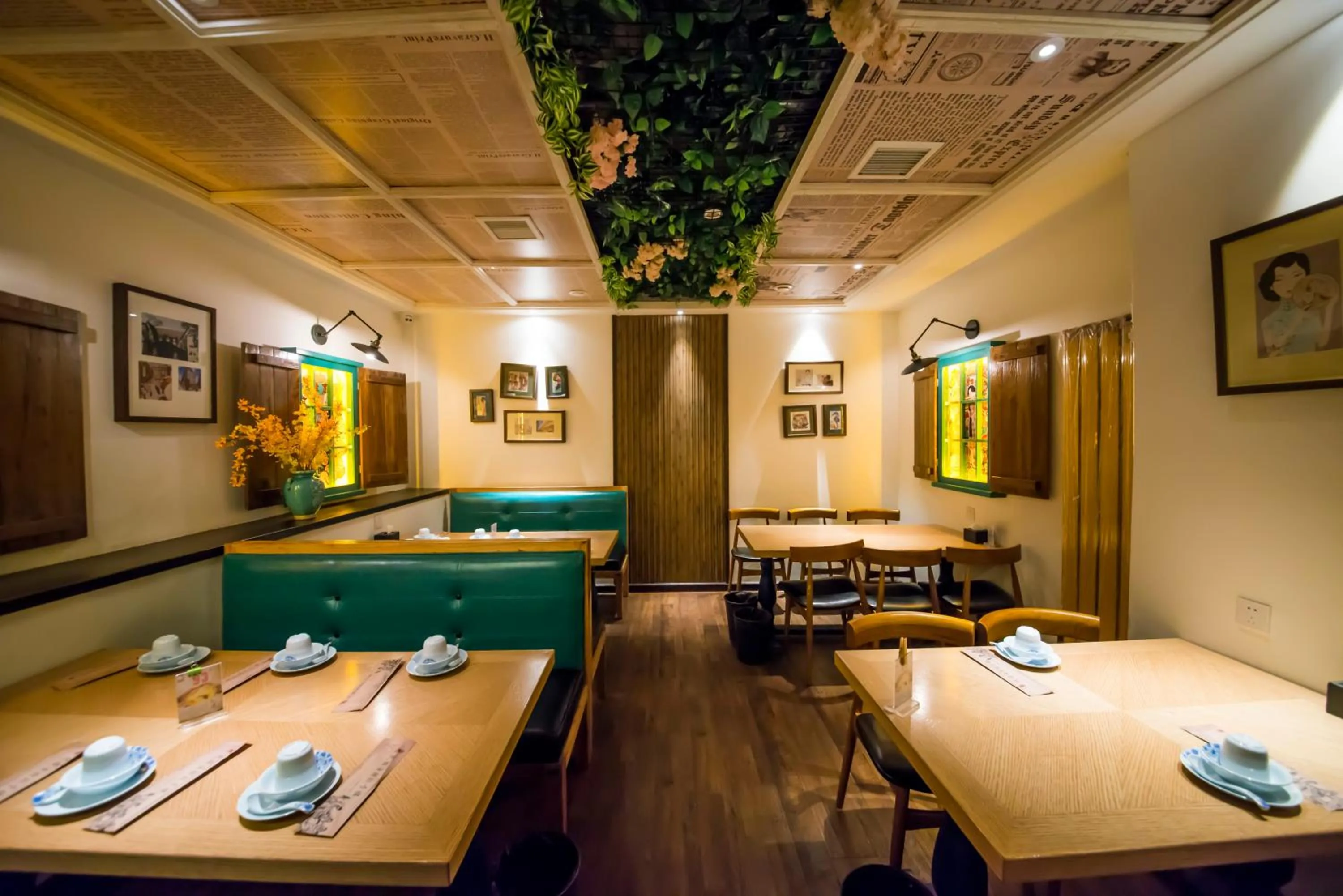 Restaurant/places to eat in Qingdao MG Hotel l Walking distance to the beach & railway station & St Michaels Cathedral