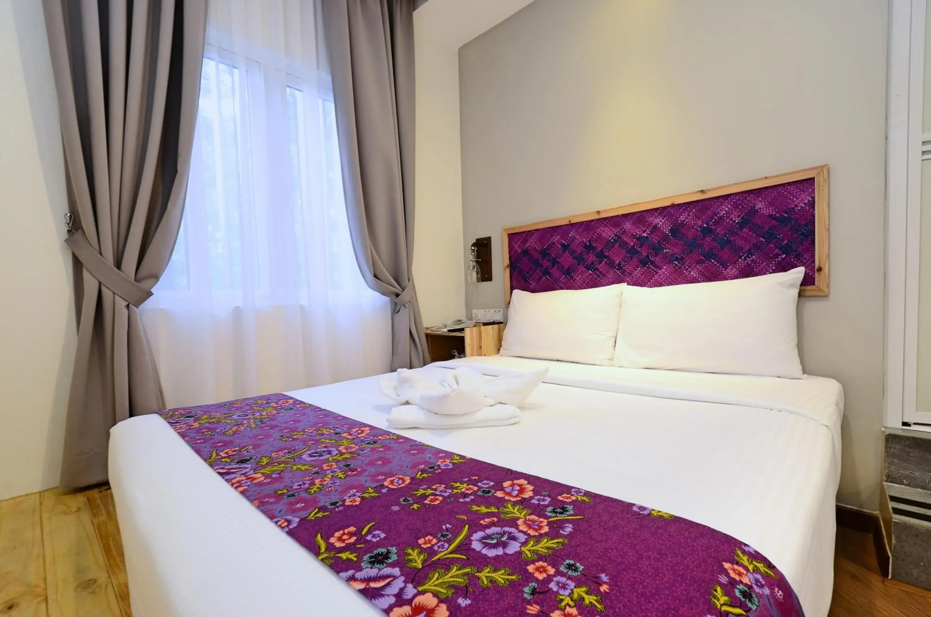 Standard Queen Room in Artisan Eco Hotel Standard Queen Room in Artisan Eco Hotel