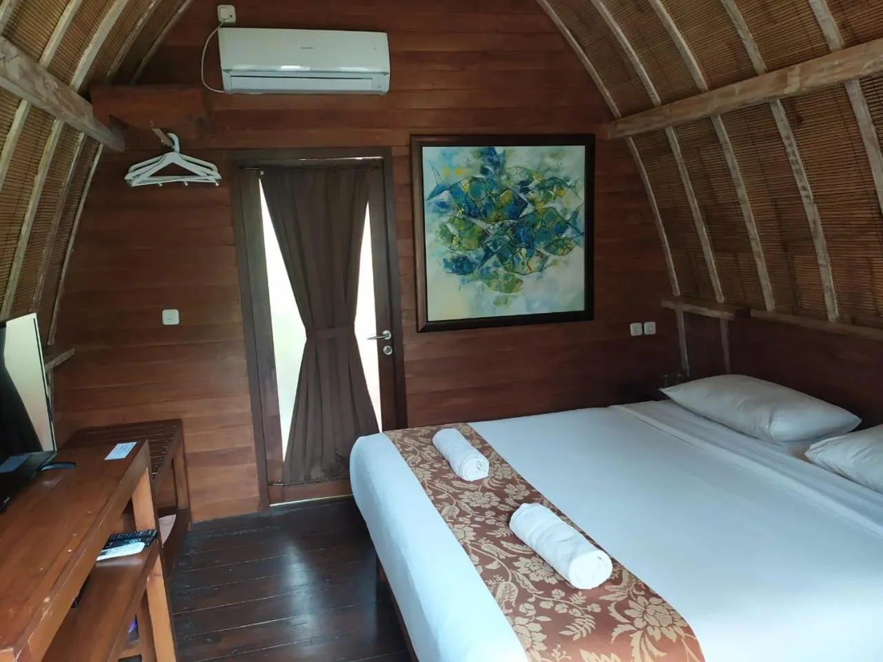 Bed in Paradesa Living