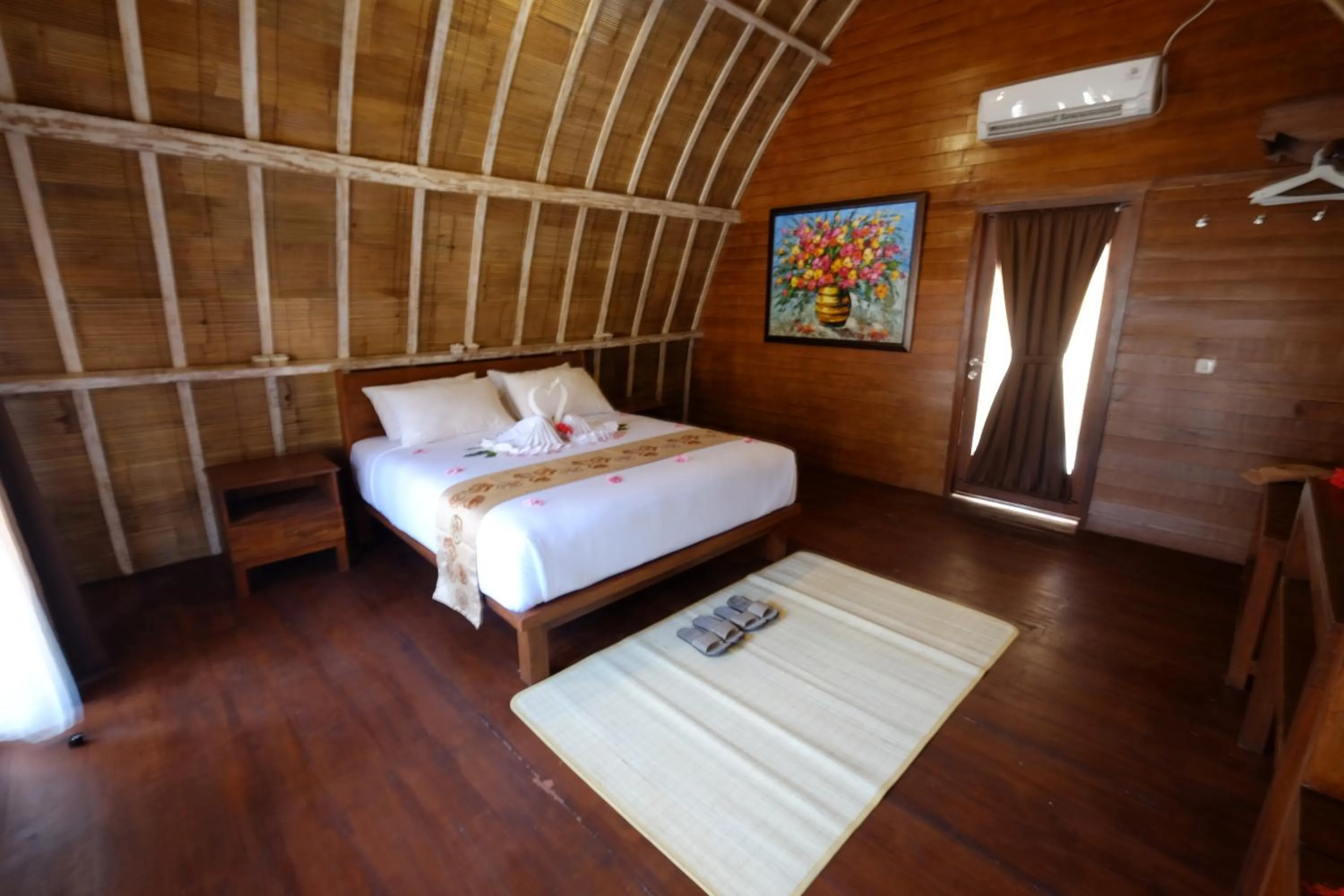 Bed in Paradesa Living