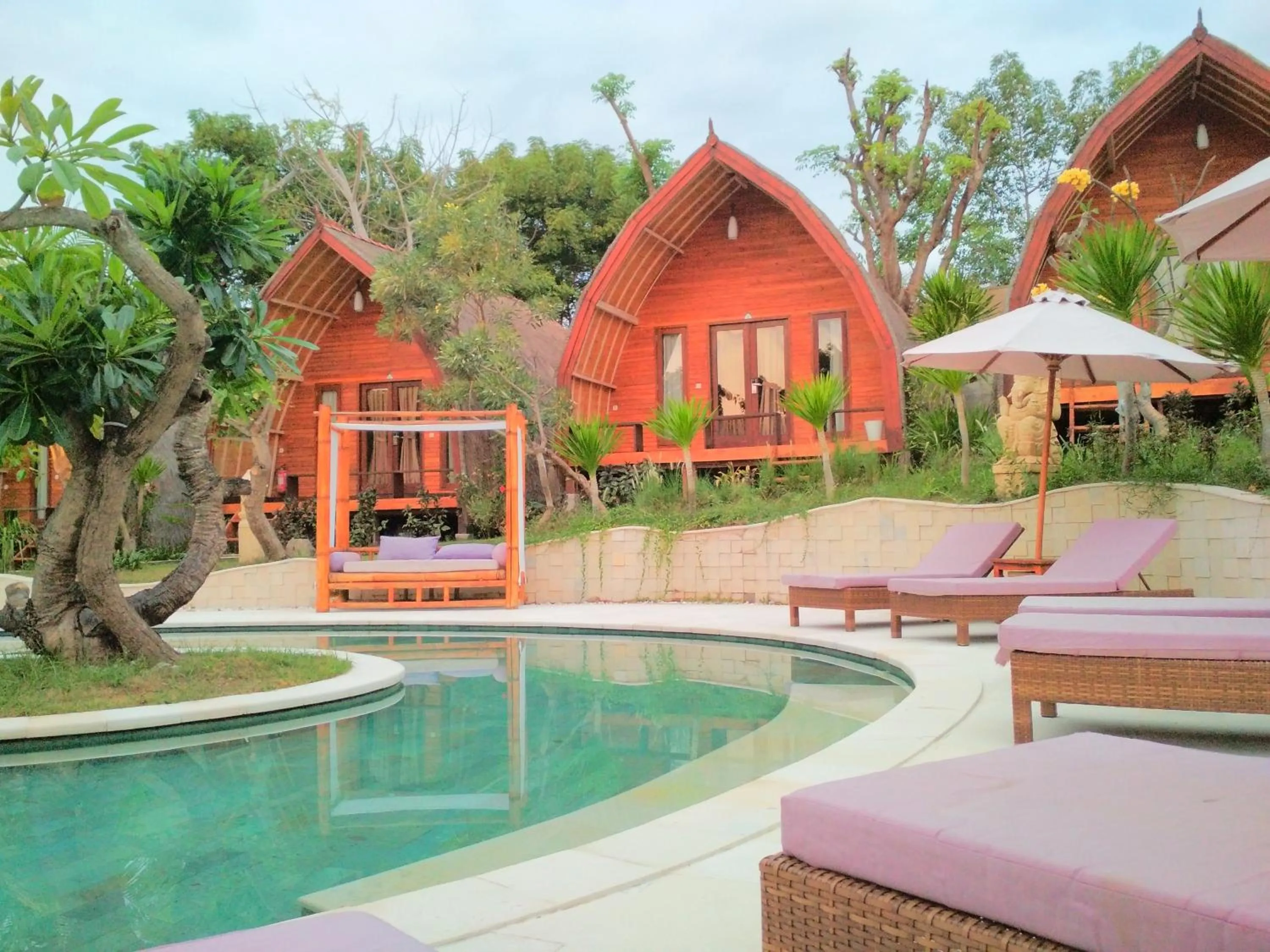 Swimming pool in Paradesa Living