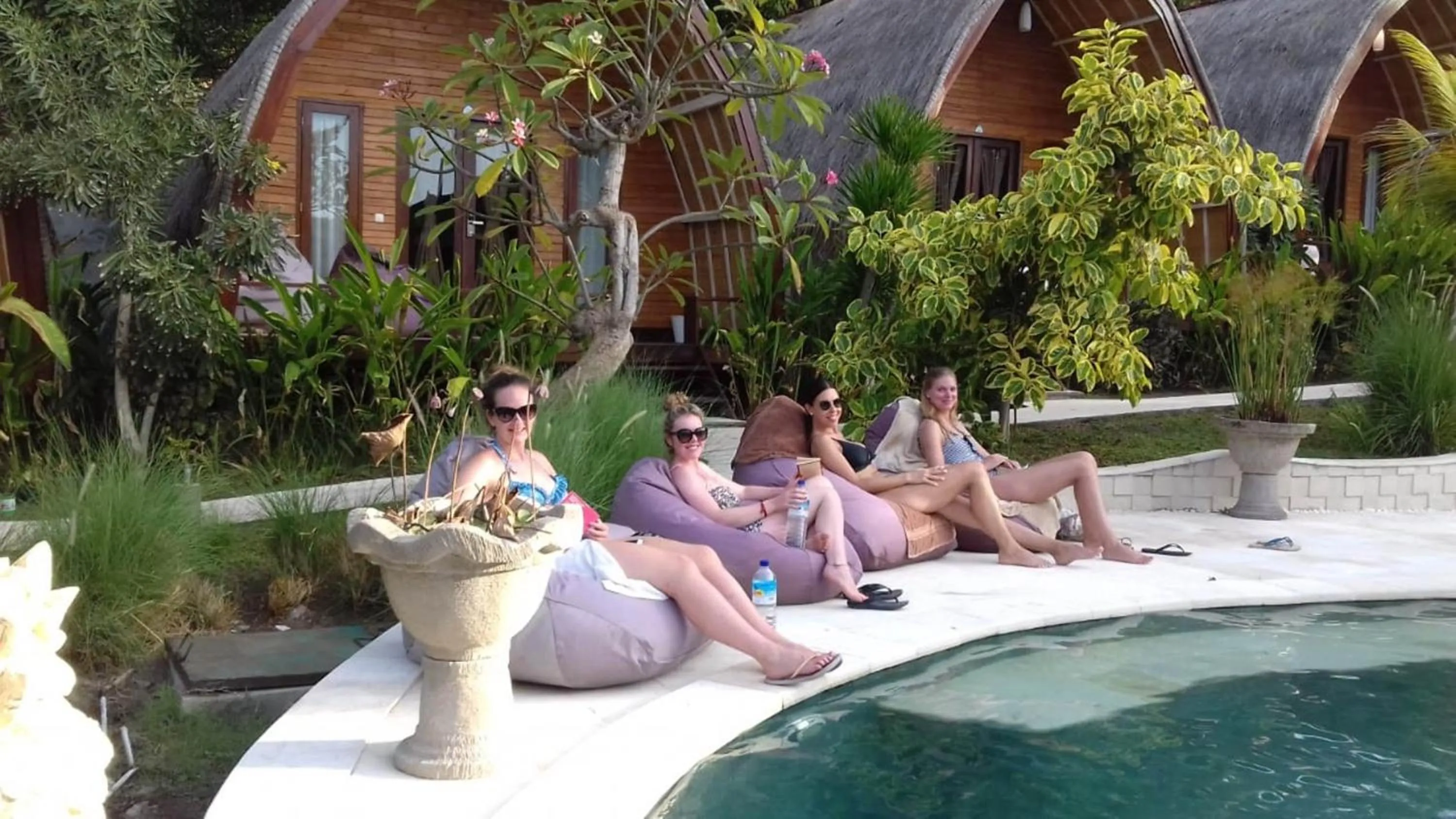 Swimming pool in Paradesa Living