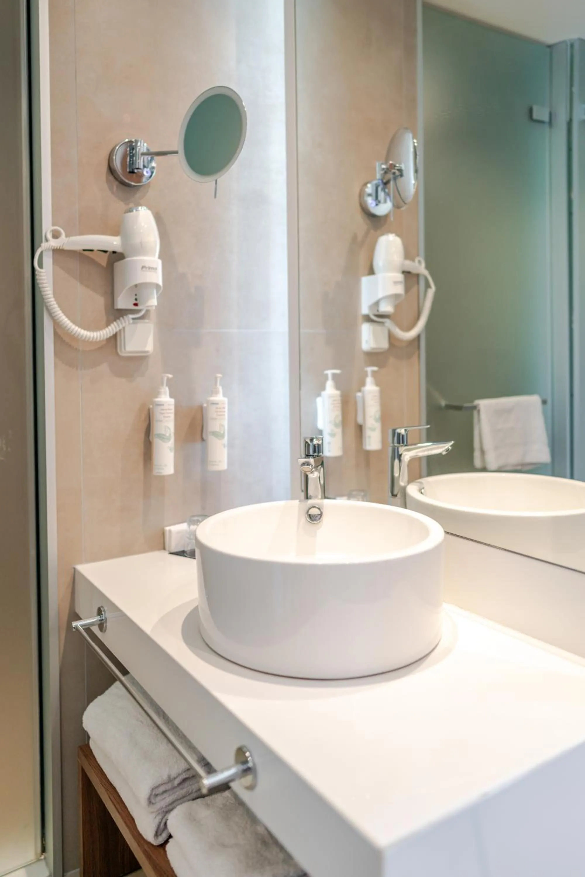 Bathroom in Calypso Beach