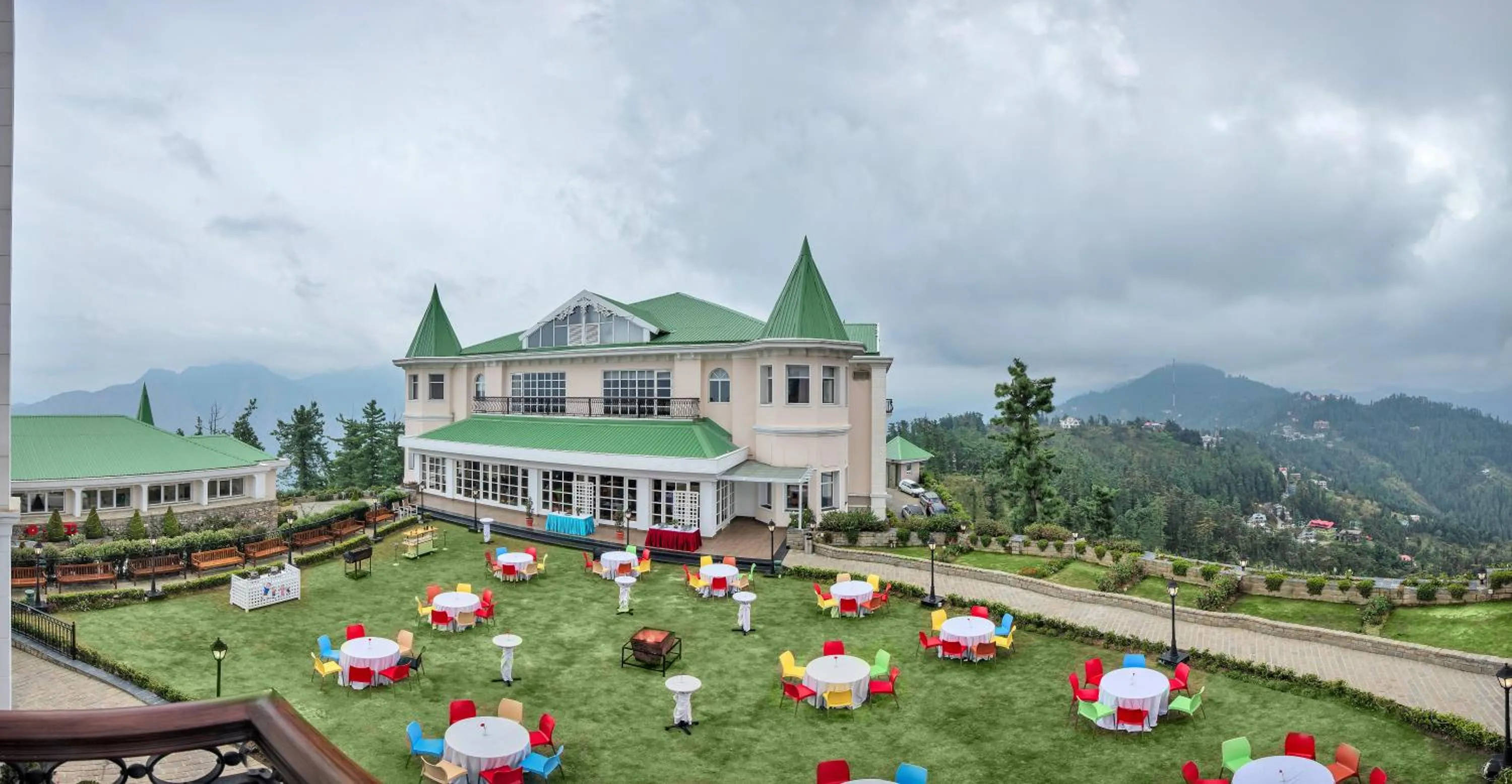 Business facilities in Club Mahindra Pristine Peaks Naldehra
