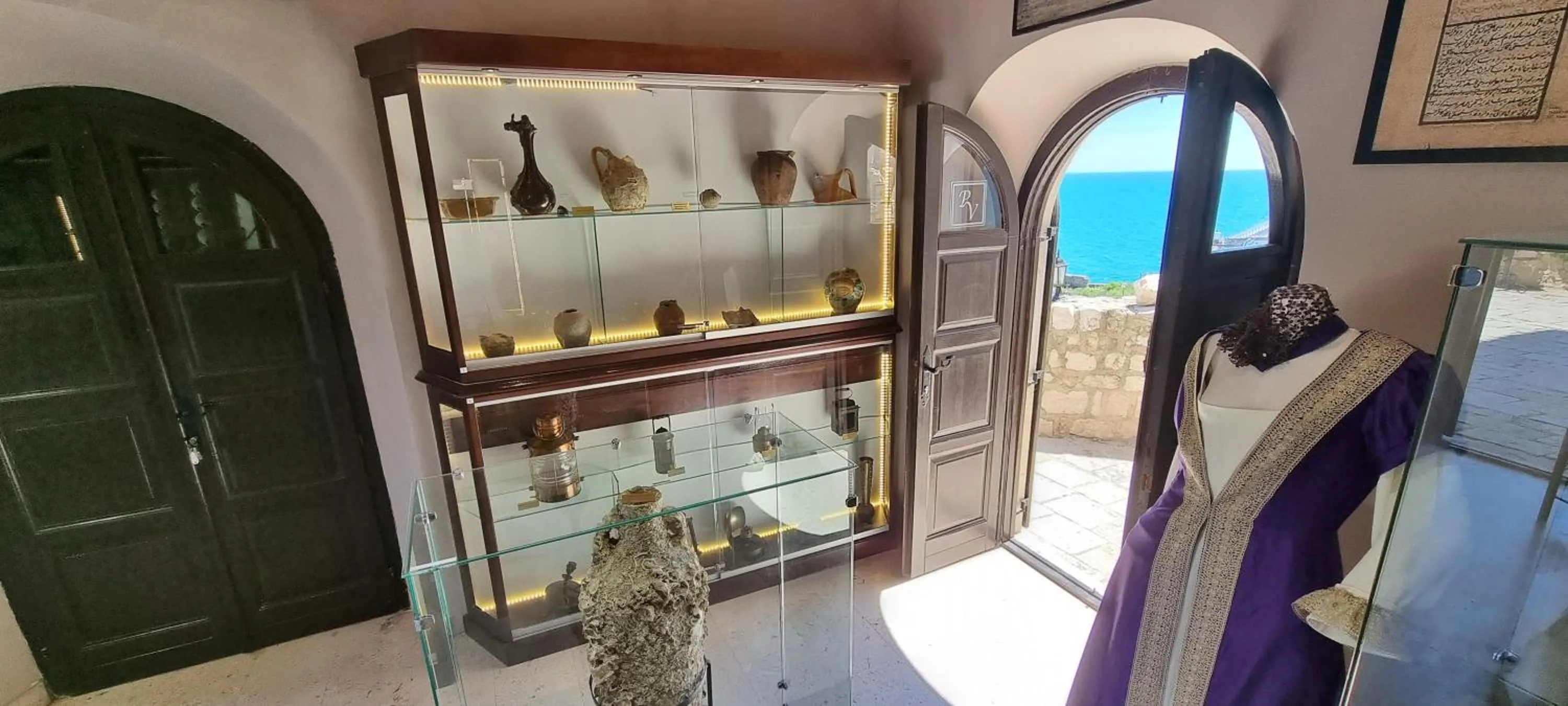 Property building in Hotel Palata Venezia