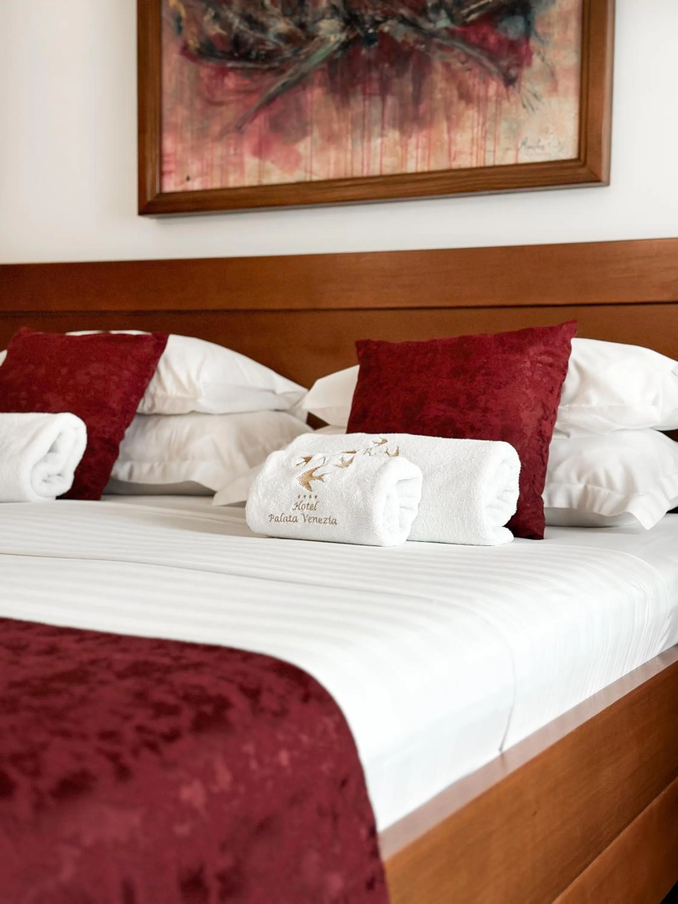 Bed in Hotel Palata Venezia