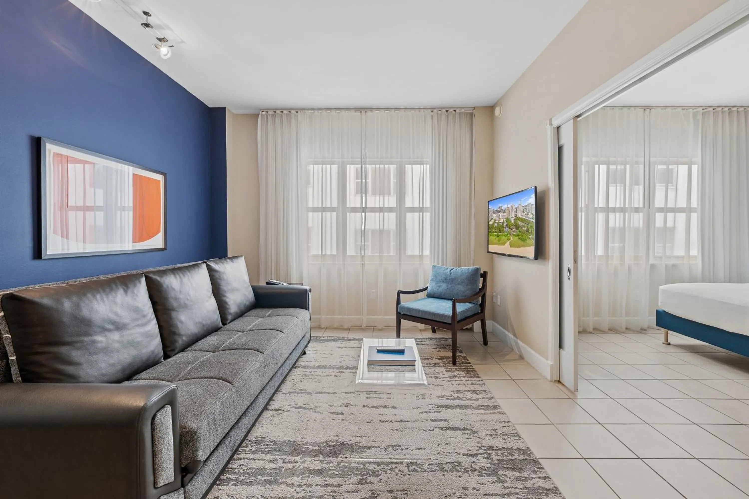 Living room in The Sagamore Hotel South Beach