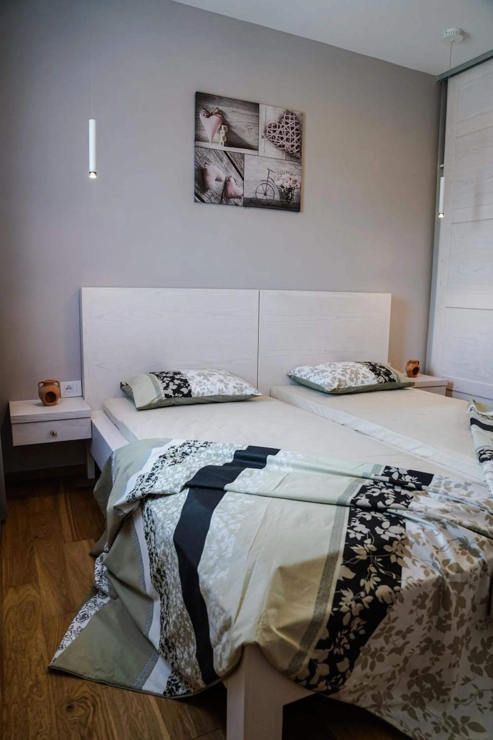 Bedroom, Bed in Apartments Bazar